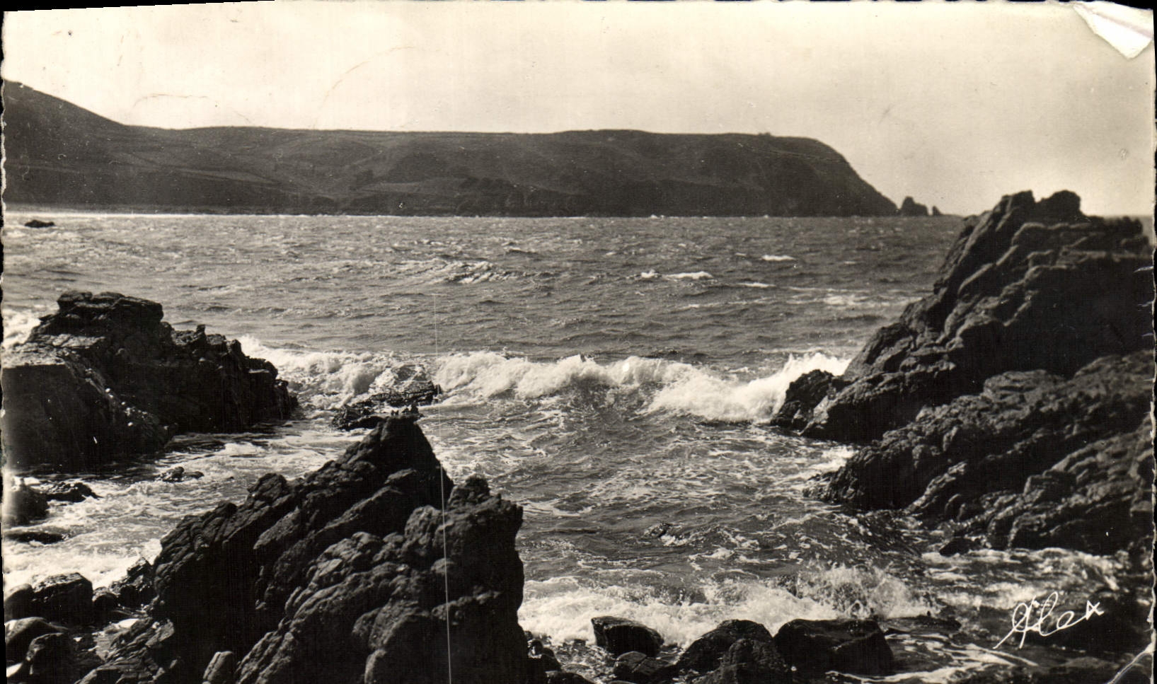 MODERN CARD La Hague Storm In Bay of Ecalgrain