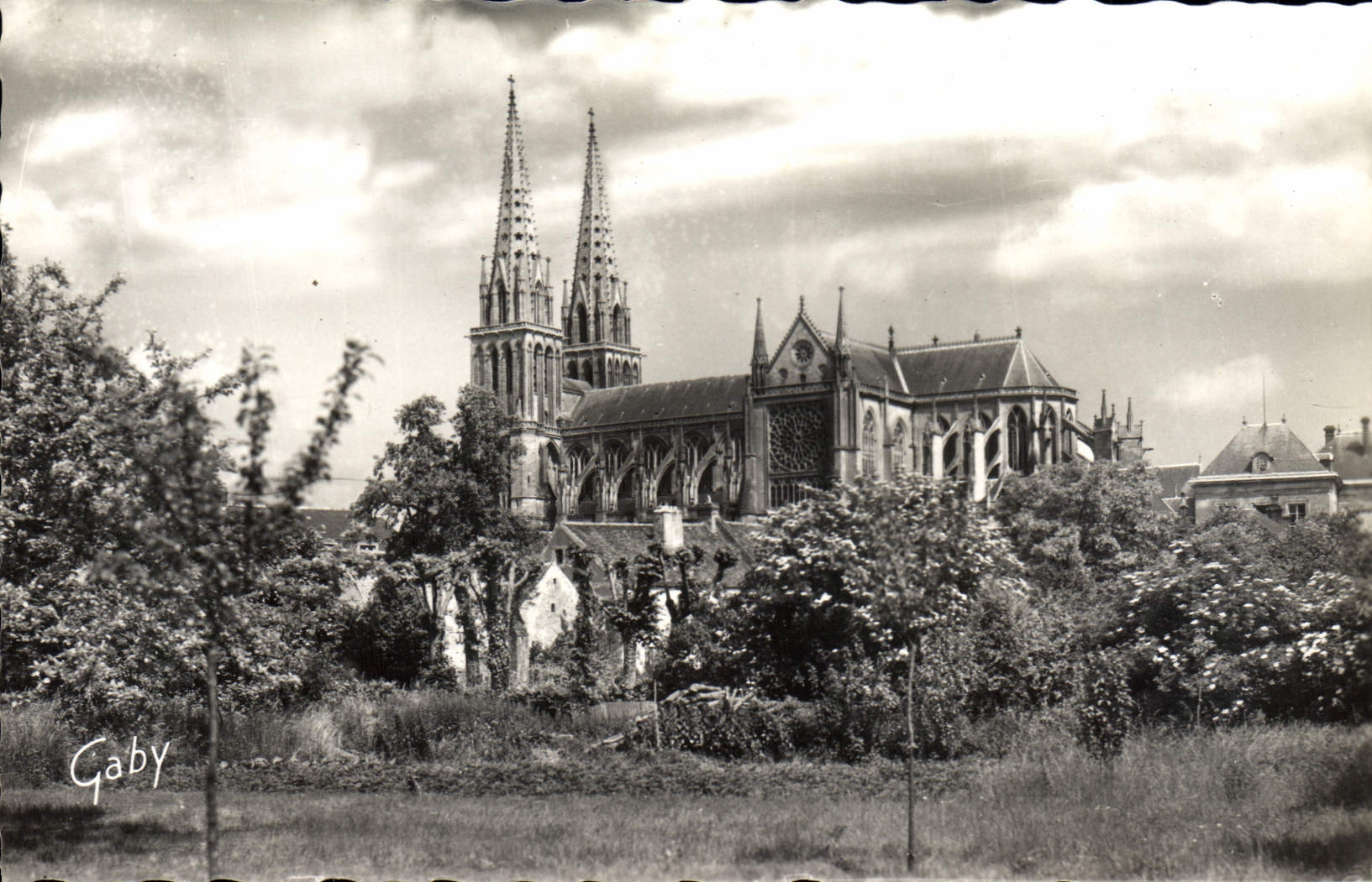CPM Sees La Cathedrale