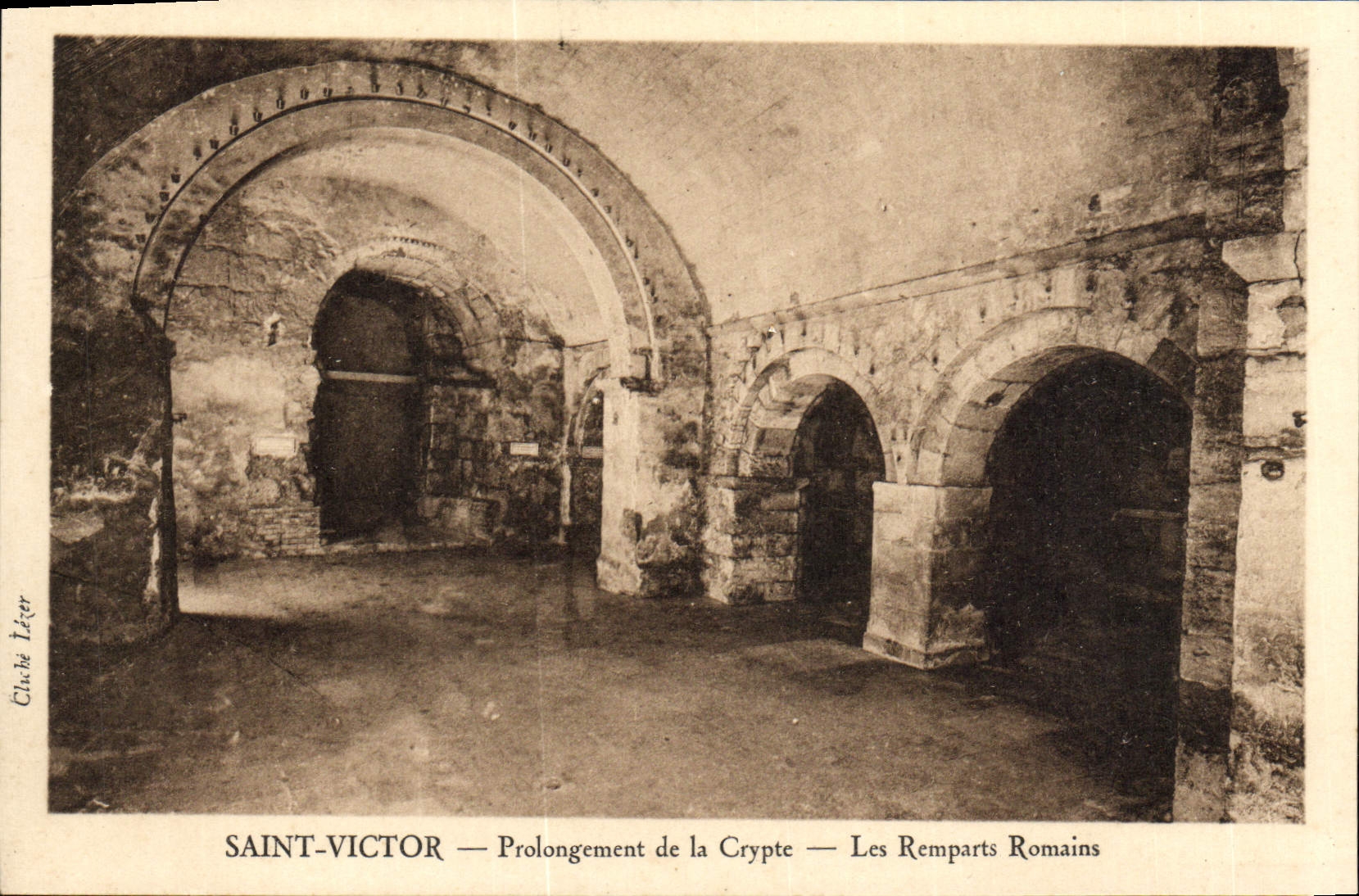 CPA Saint Victor Prolongement De La Crypte Les Remparts Romains Marseille