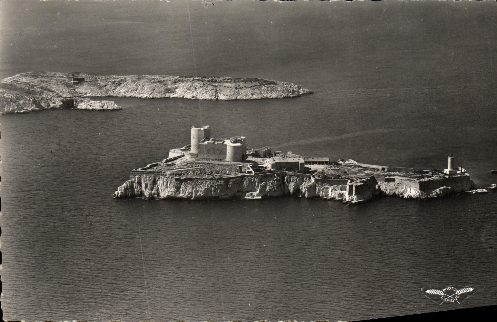 CPM Marseille Vue Aerienne Du Chateau