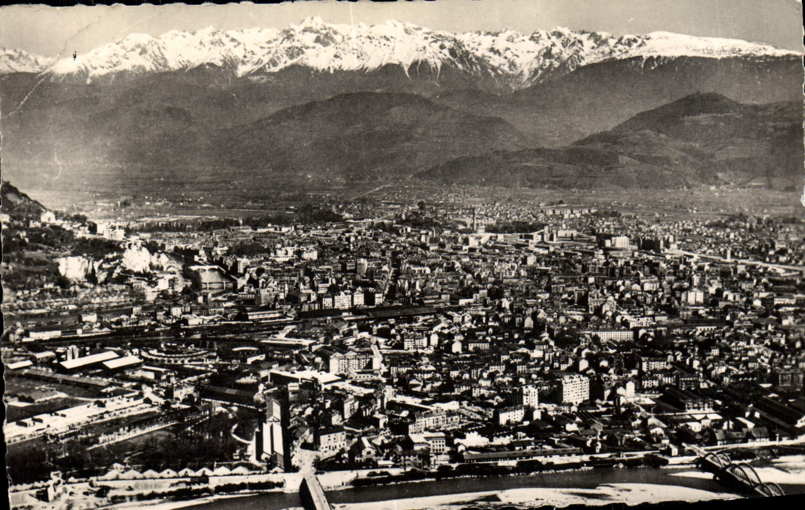 POSTAL MODERNA opinión de Grenoble