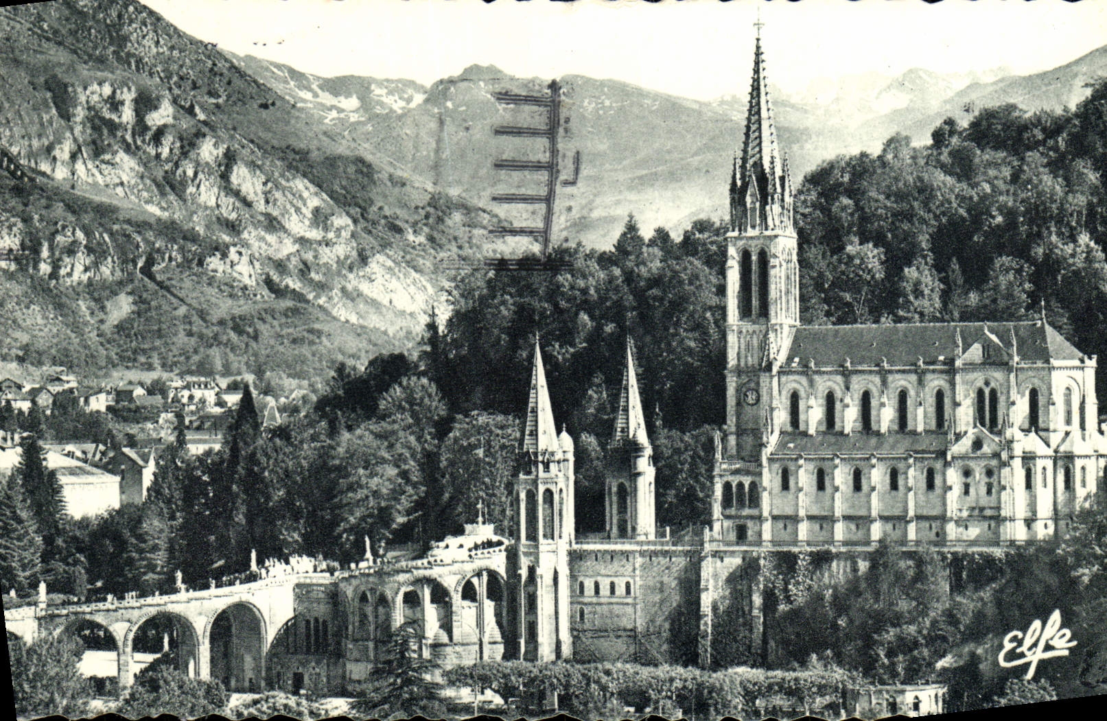 MODERN CARD Heavy Slopes And the Basilica the peak of Ardiden