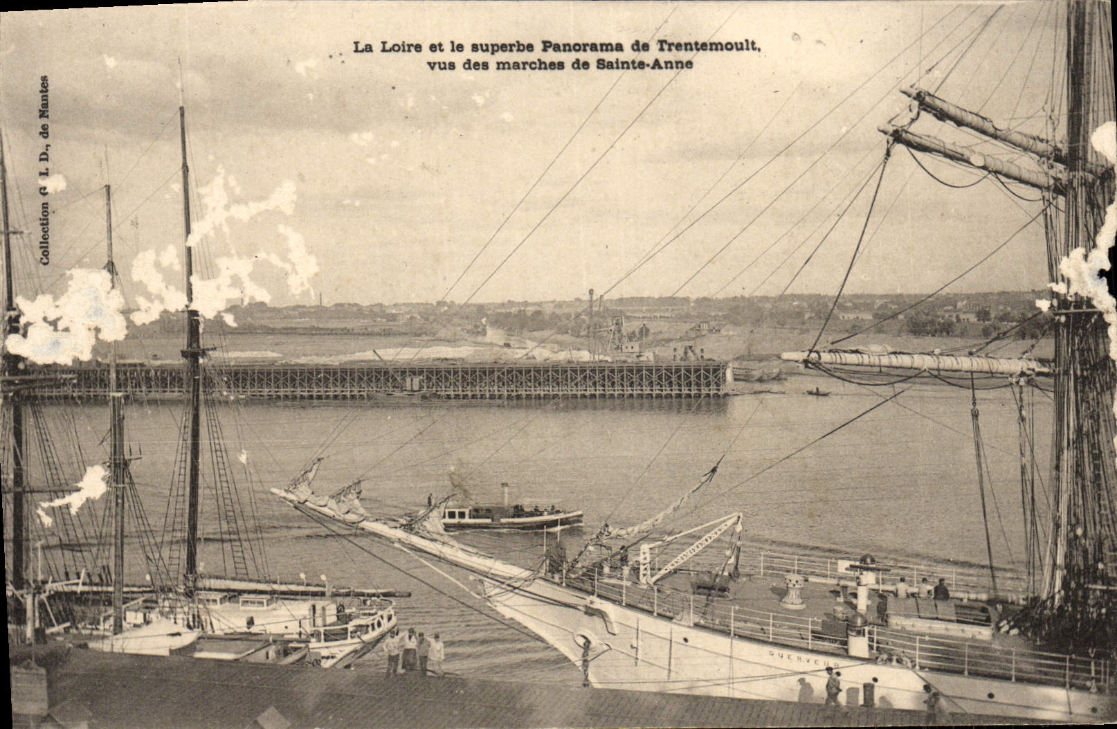 POSTAL de la VENDIMIA el Loire y el Superb Panorama De Trentemoult Seen de los pasos Sainte del barco de la navegación de Anne