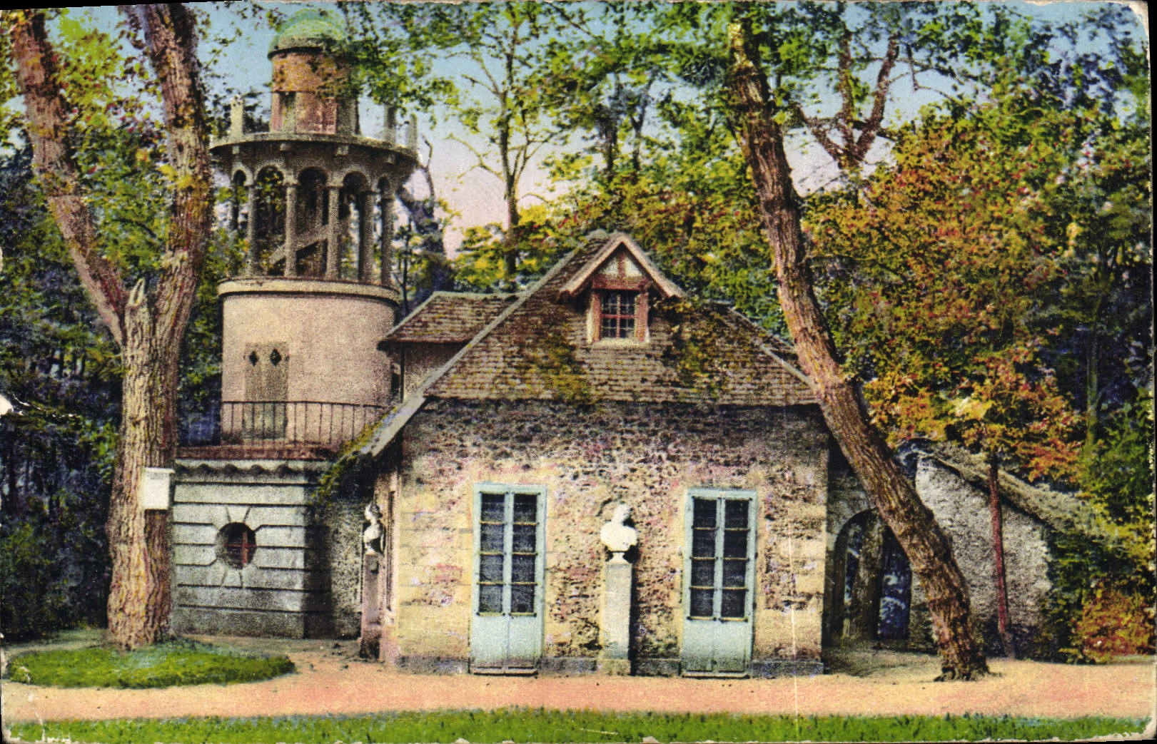 CPA Palais De Versailles Hameau Du Petit Trianon La laiterie et la tour de Malborough