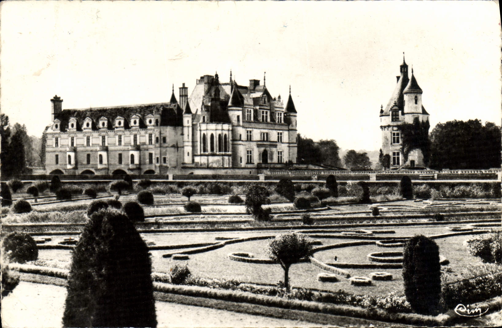 POSTAL MODERNA Chenonceaux el castillo y sus jardines