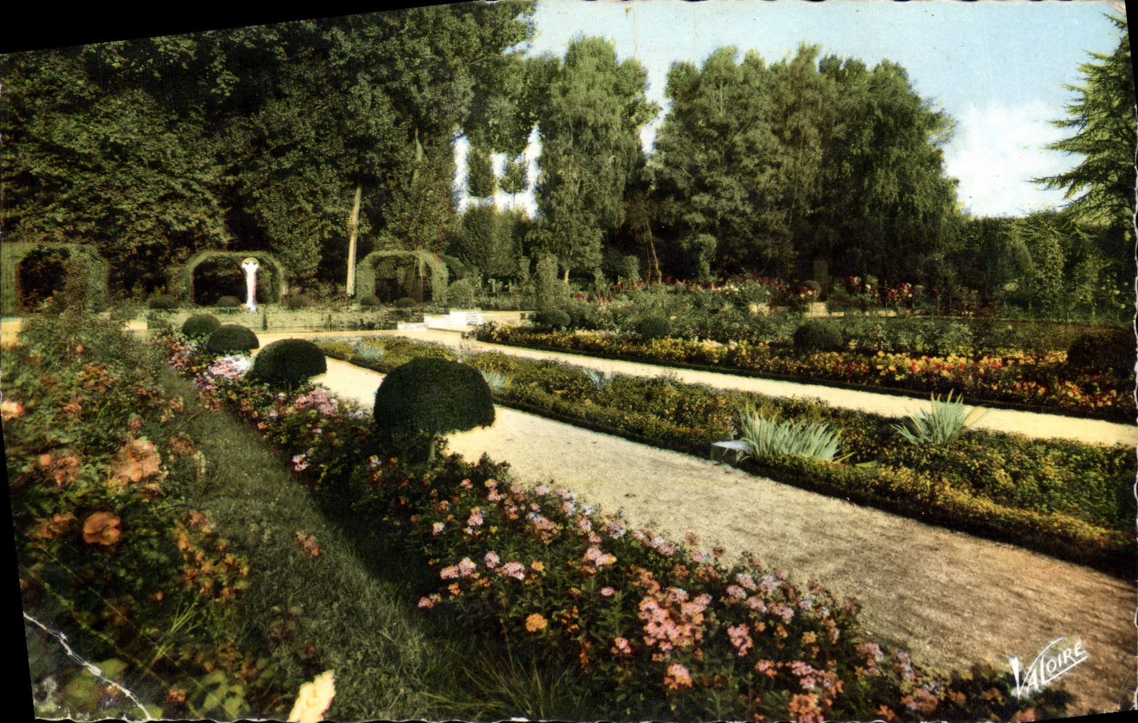 POSTAL MODERNA Bourges el jardín de Ficaux cercano el rosery y dios echa a un lado
