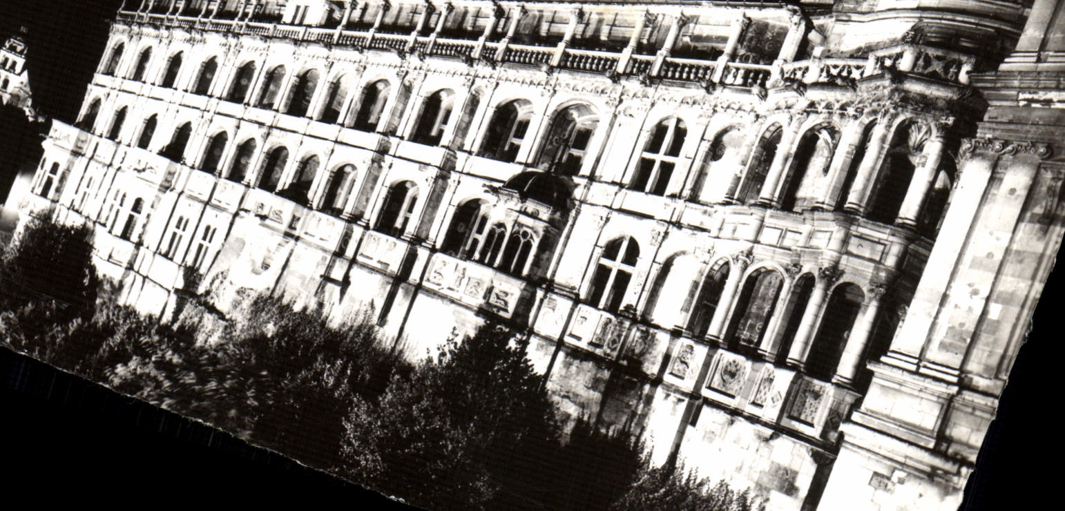 CPM Blois Le Chateau Illumine Aile Francois 1er