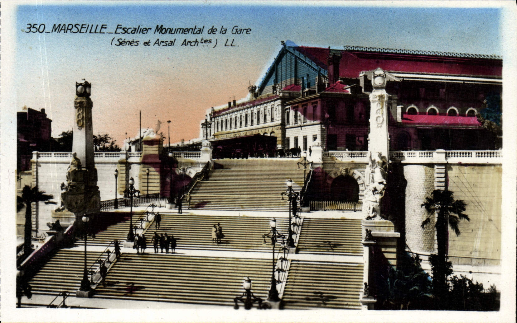 CPM Marseille Escalier Monumental de la Gare