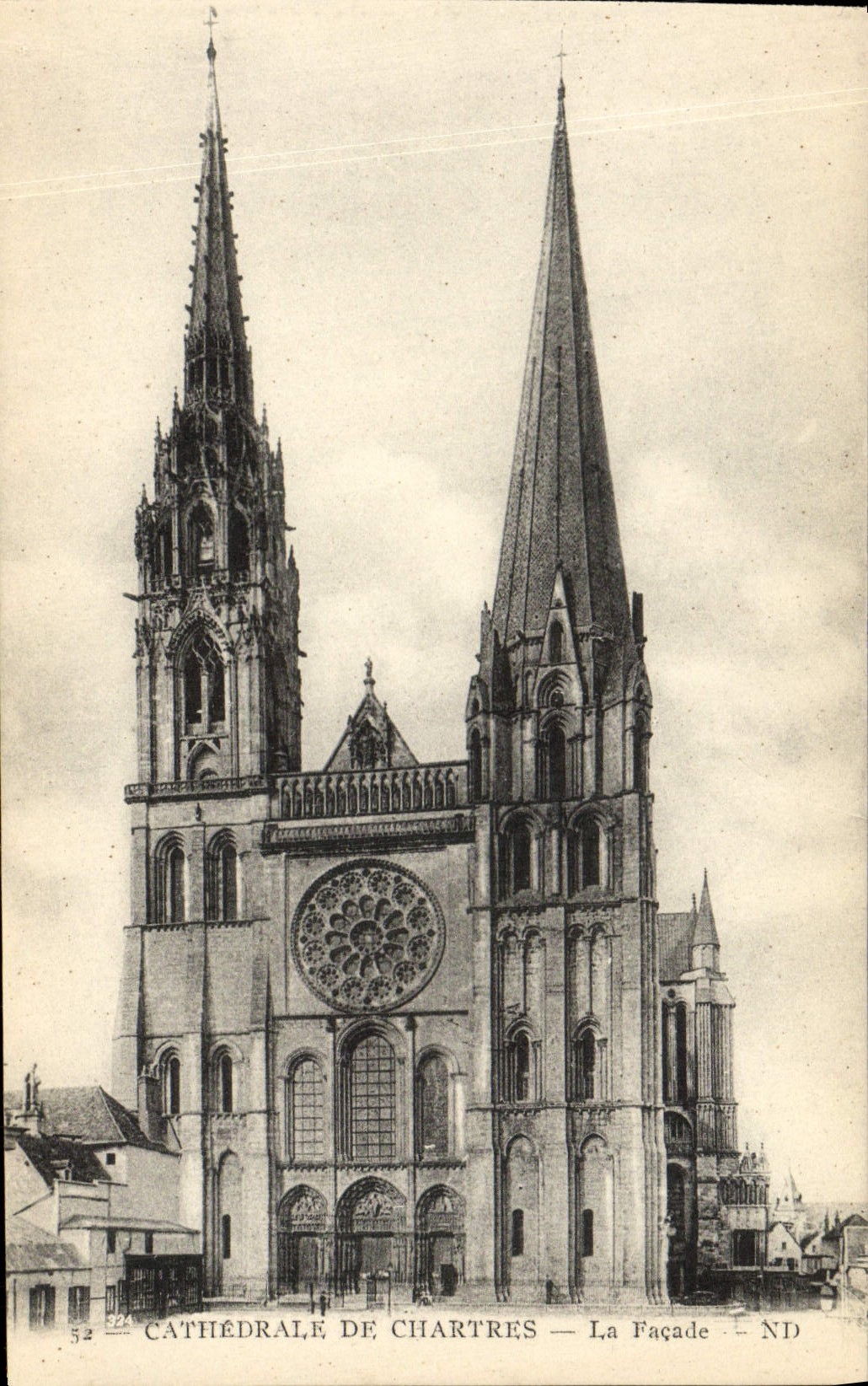 CPA Cathedrale De Chartres La Facade