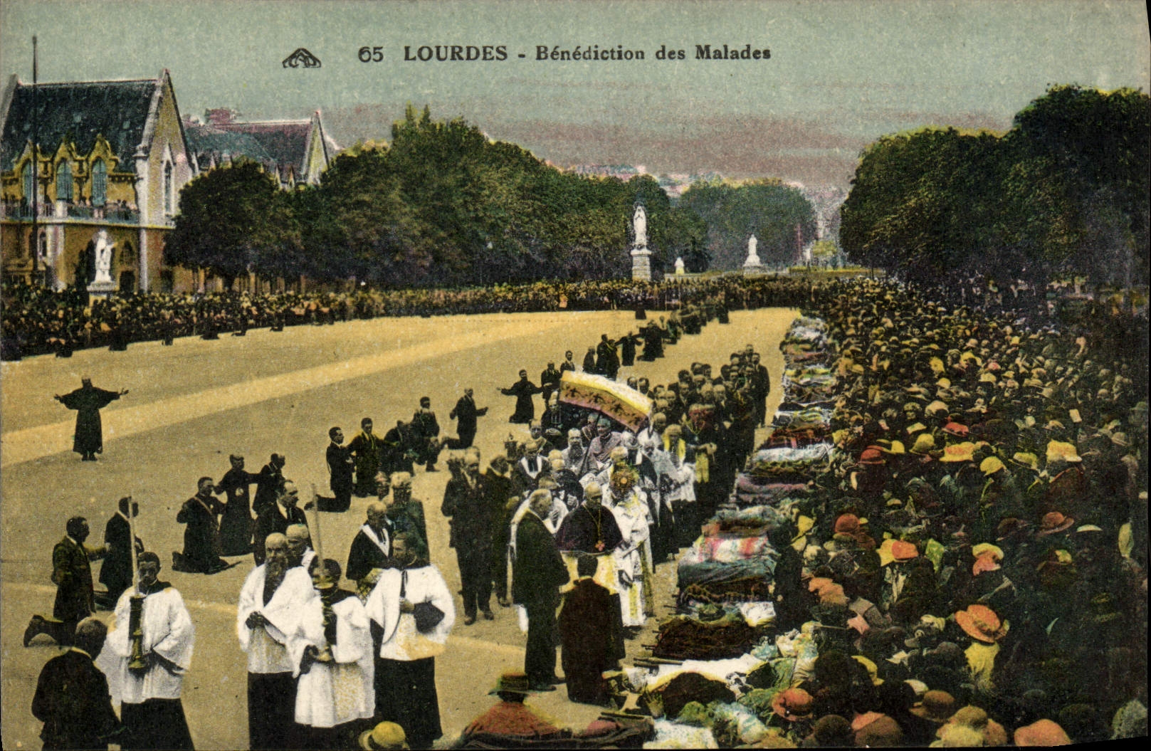CPA Lourdes Benediction Des Malades