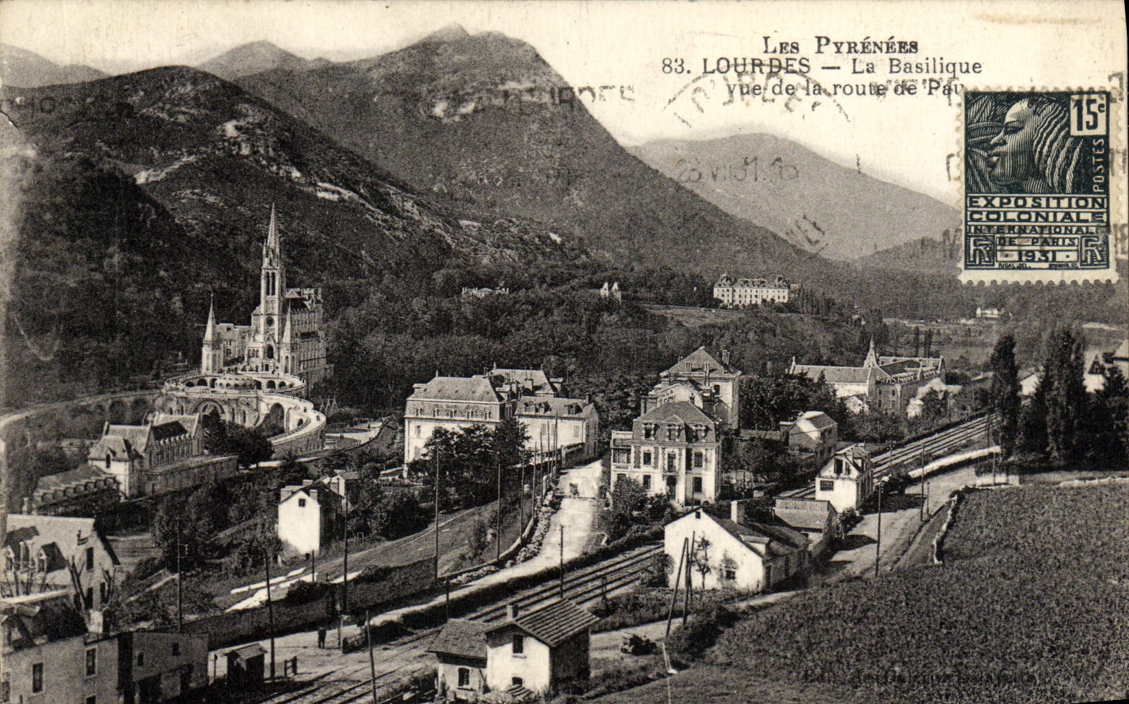 CPA Lourdes La Basilique Vue De la Route de Pau