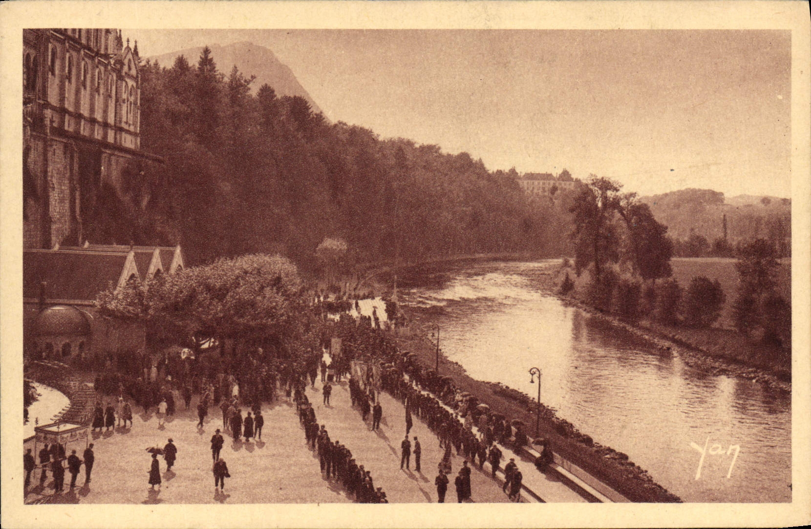 VINTAGE POSTCARD Heavy the Swimming pool Gave