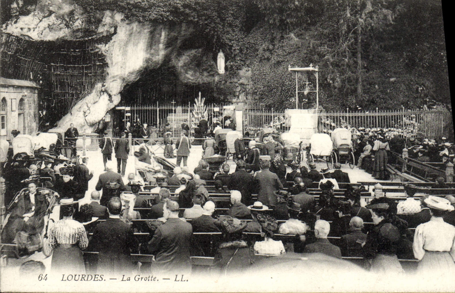 CPA Lourdes La Grotte