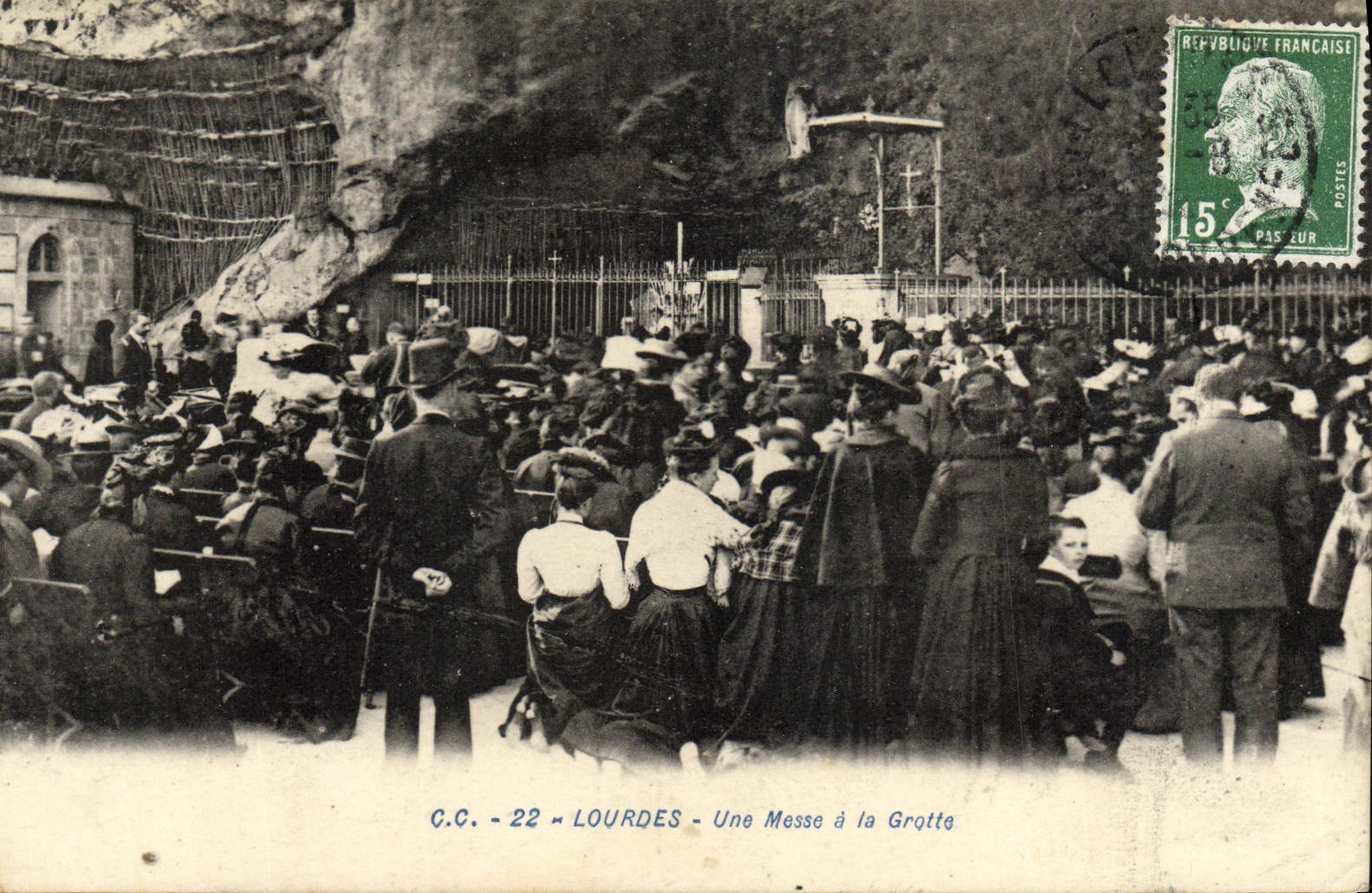 VINTAGE POSTCARD Heavy Mosse with the Cave