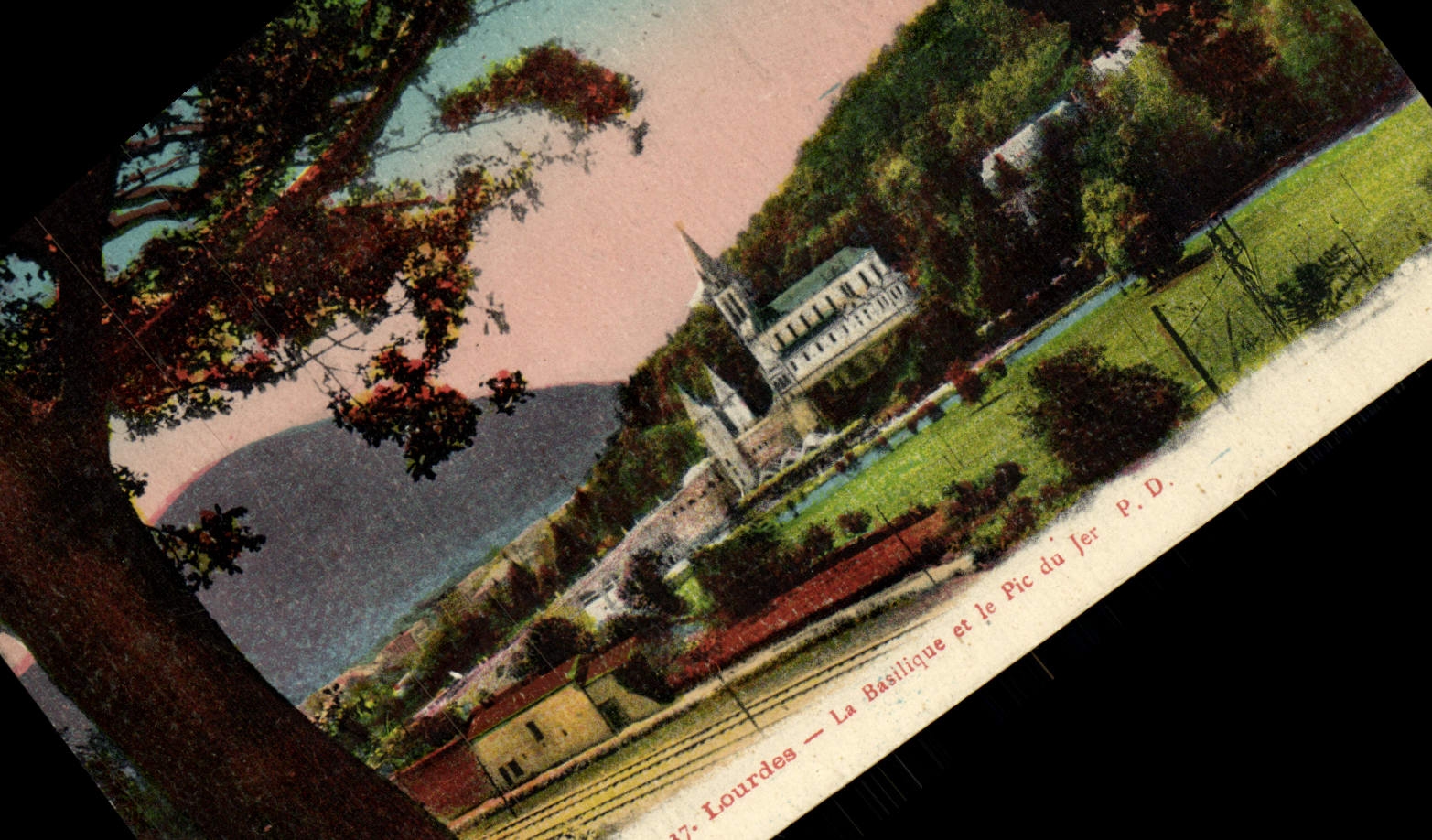 CPA Lourdes La Basilique et le Pic Du Jer