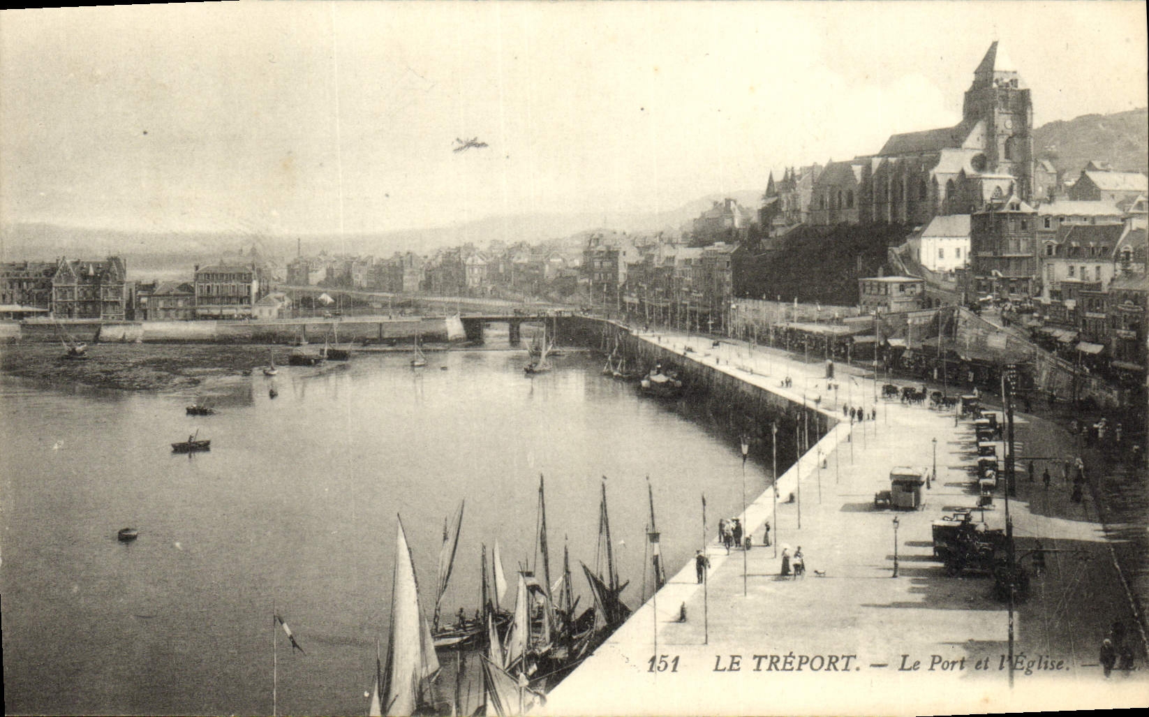 POSTAL Treport de la VENDIMIA el puerto y la iglesia