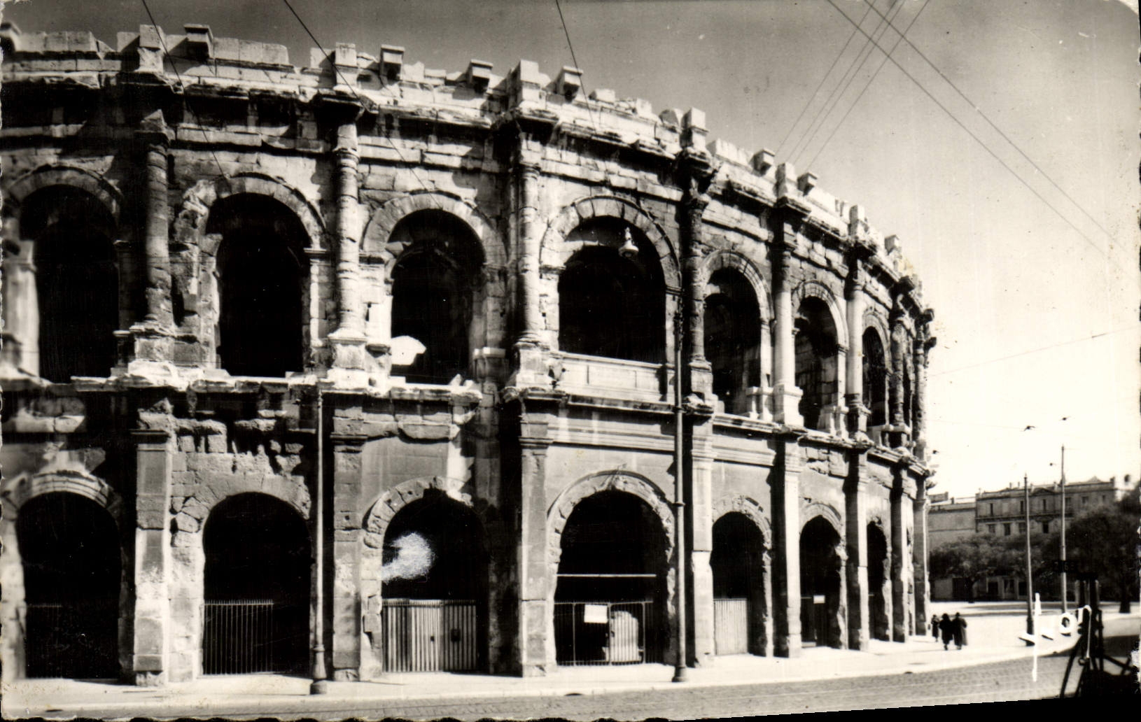 POSTAL MODERNA Nimers la arena