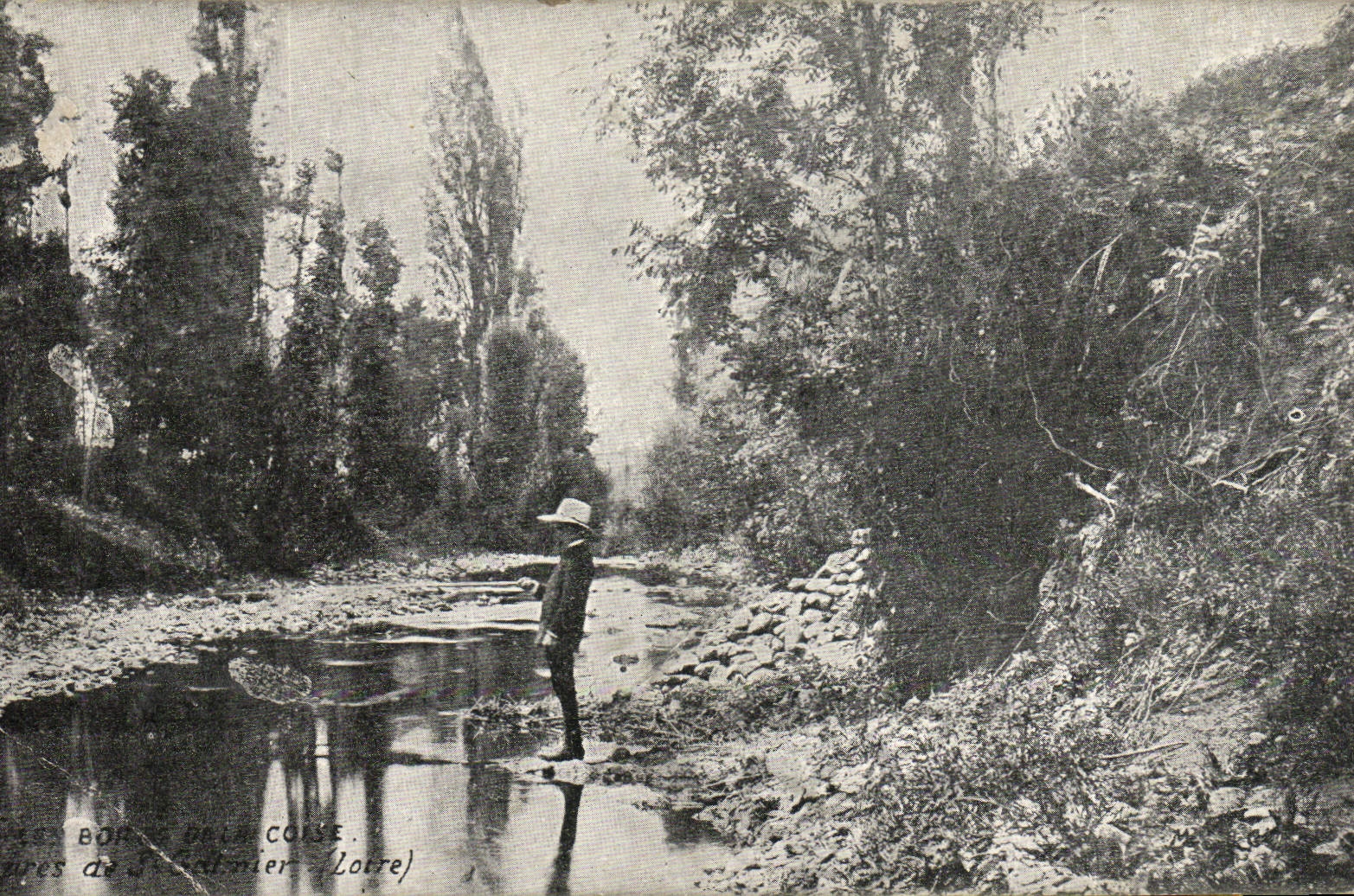 CPA Bords de St Galmier Publicite Lesavre Rue de la Liberte Dijon Mercerie Passementerie Bonneterie