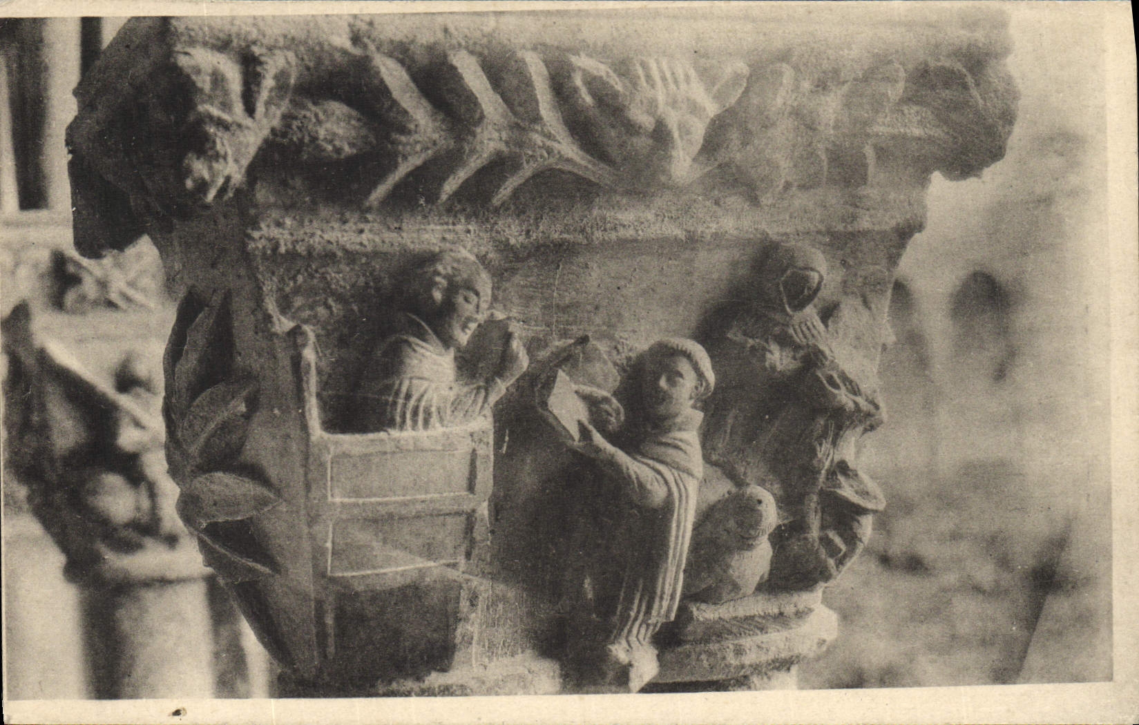 Claustro del pilar de la POSTAL de la VENDIMIA