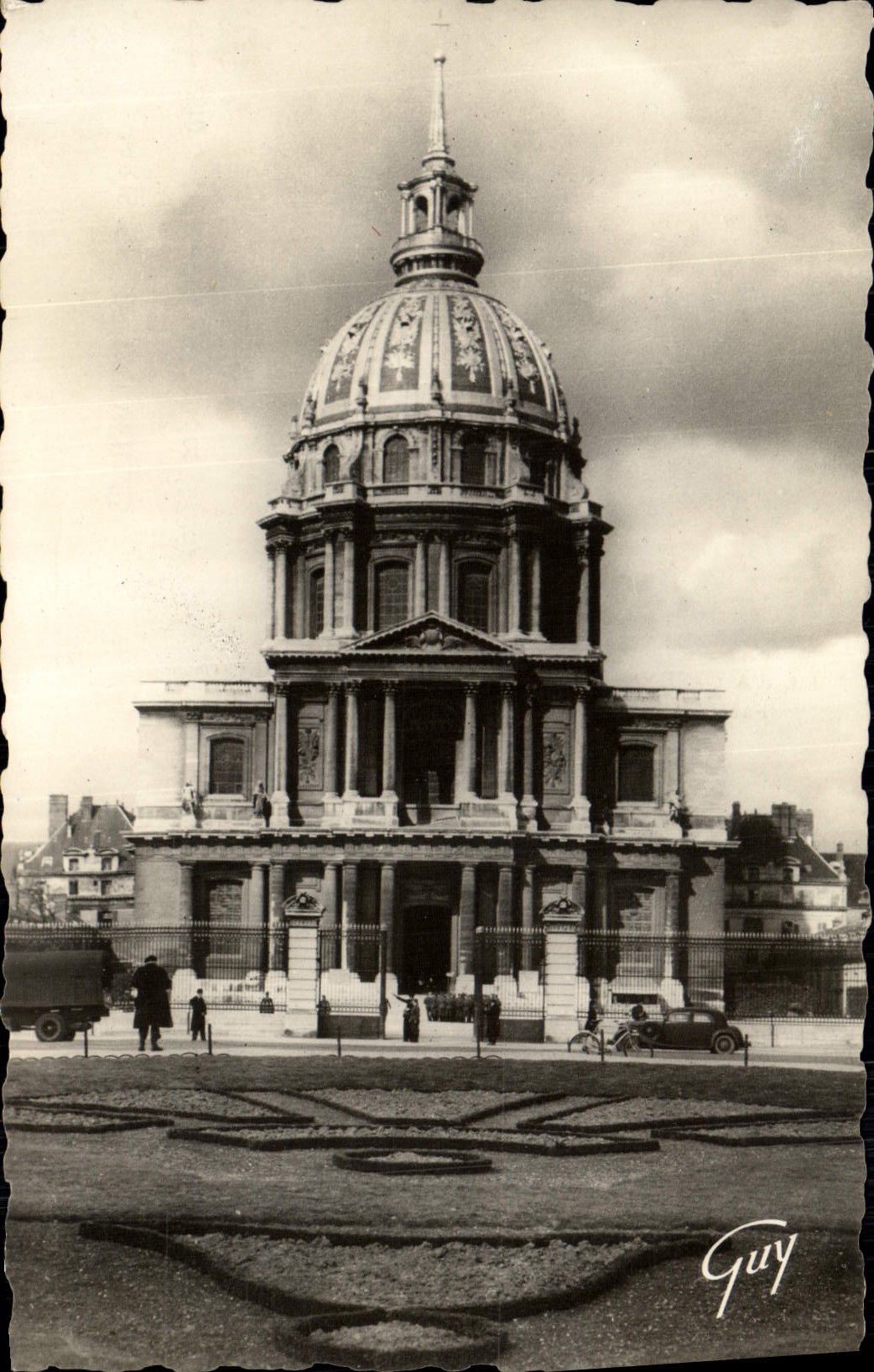 MODERN CARD Paris And Dome Of the Invalids