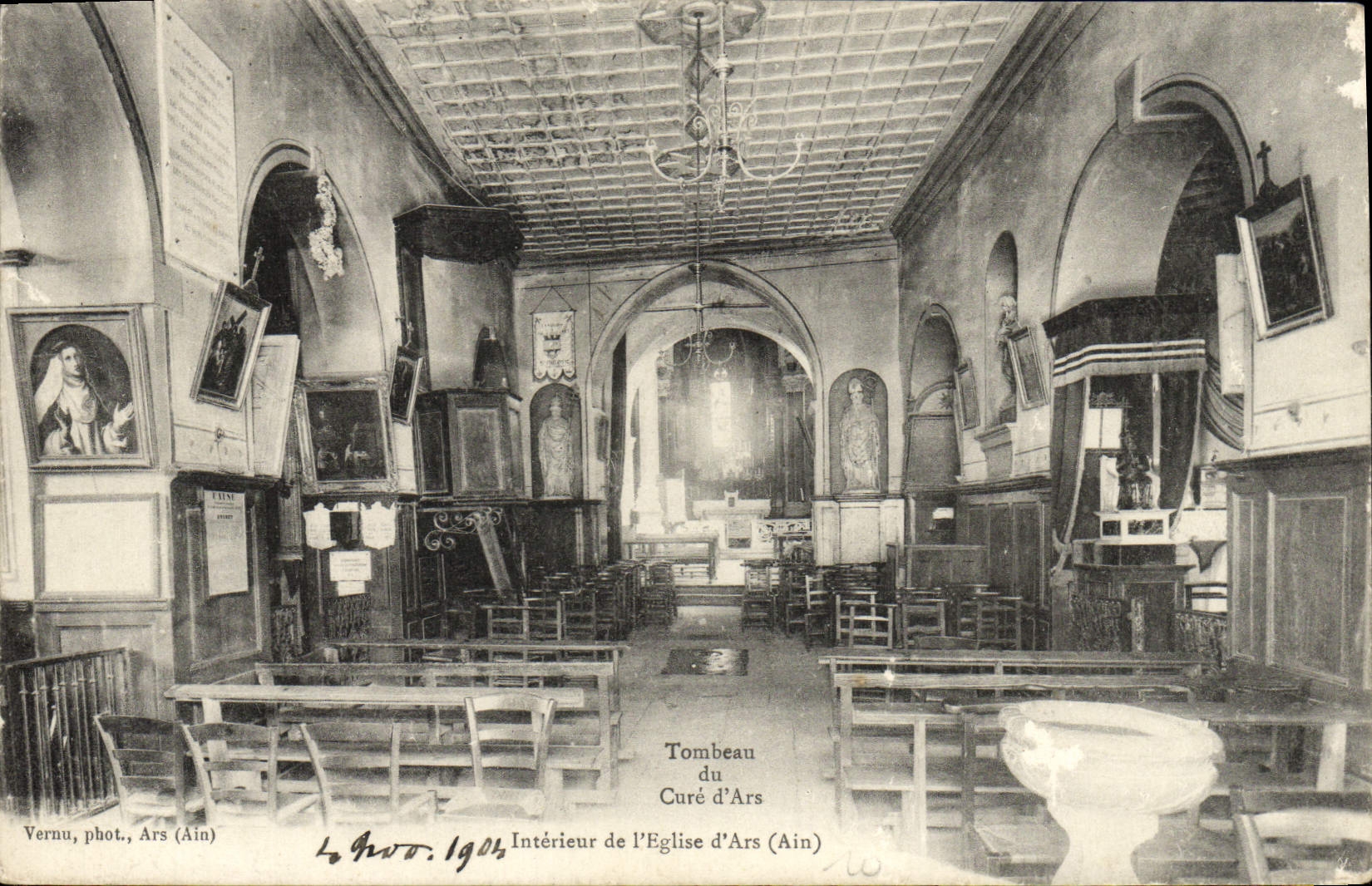 CPA Ars Tombeau Du Cure Interieur de L'Eglise