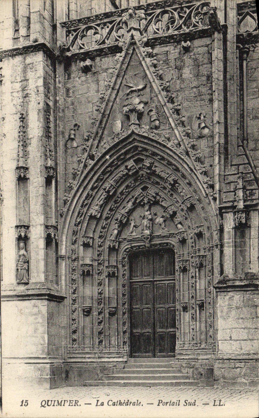VINTAGE POSTCARD Quimper the Cathedral Southern Gate