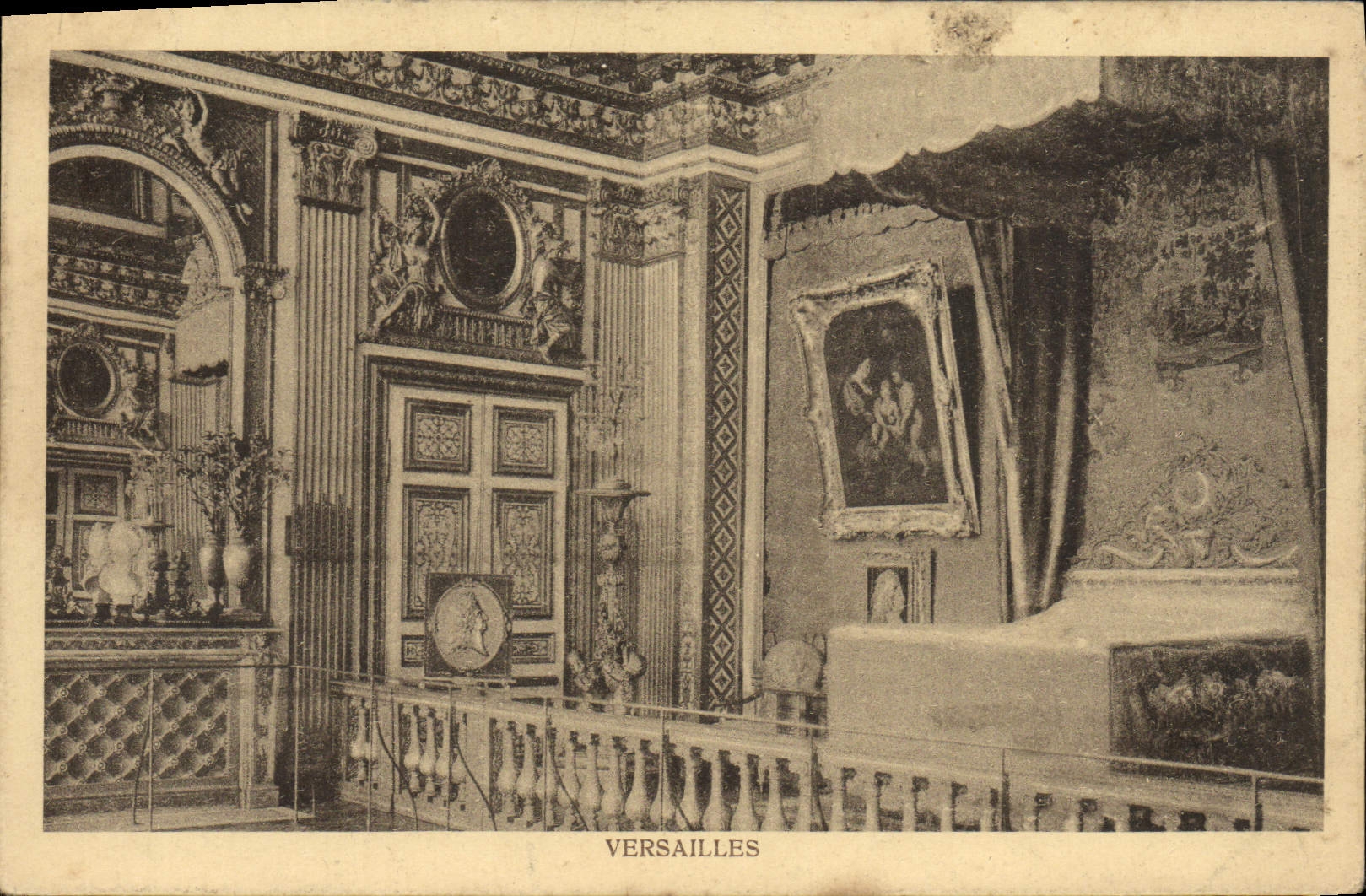 POSTAL Versalles de la VENDIMIA el cuarto del castillo del rey