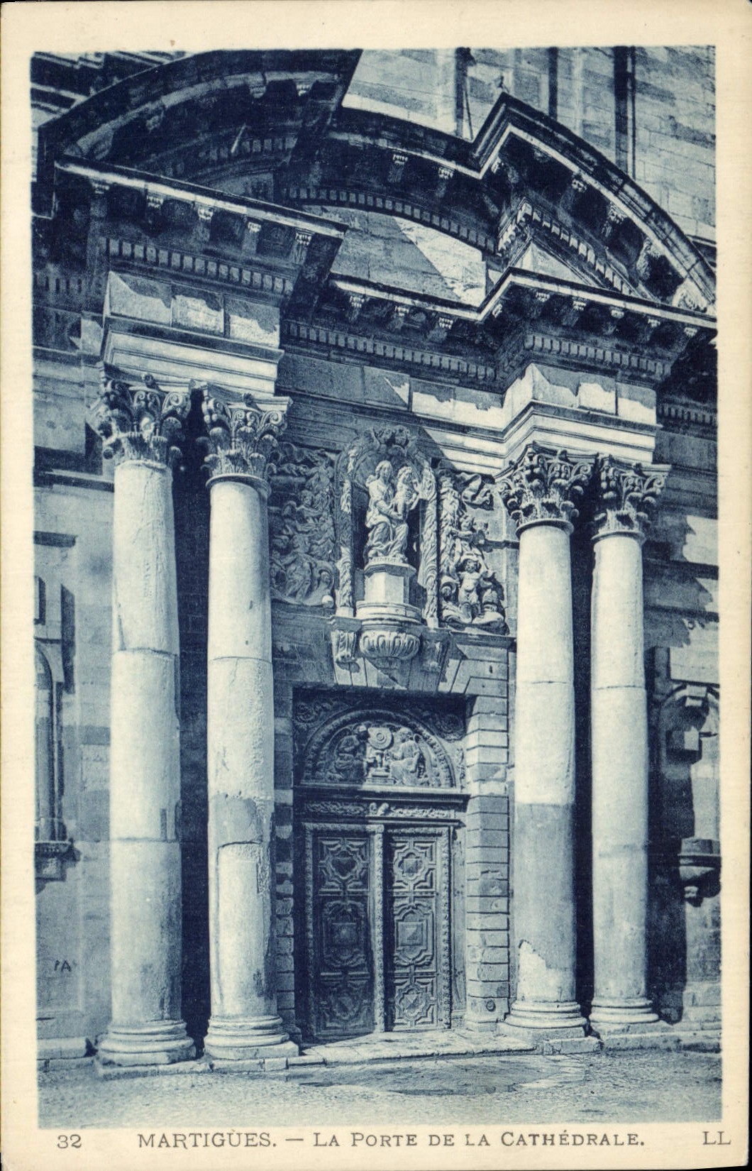 CPA Martigues La Porte De La Cathedrale