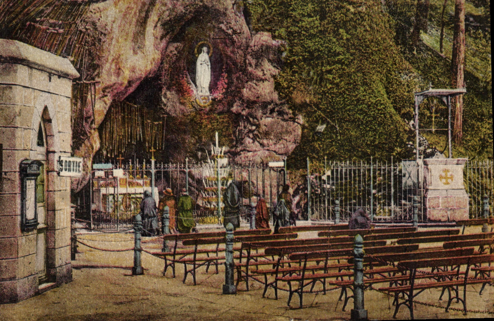 CPA Lourdes La Grotte