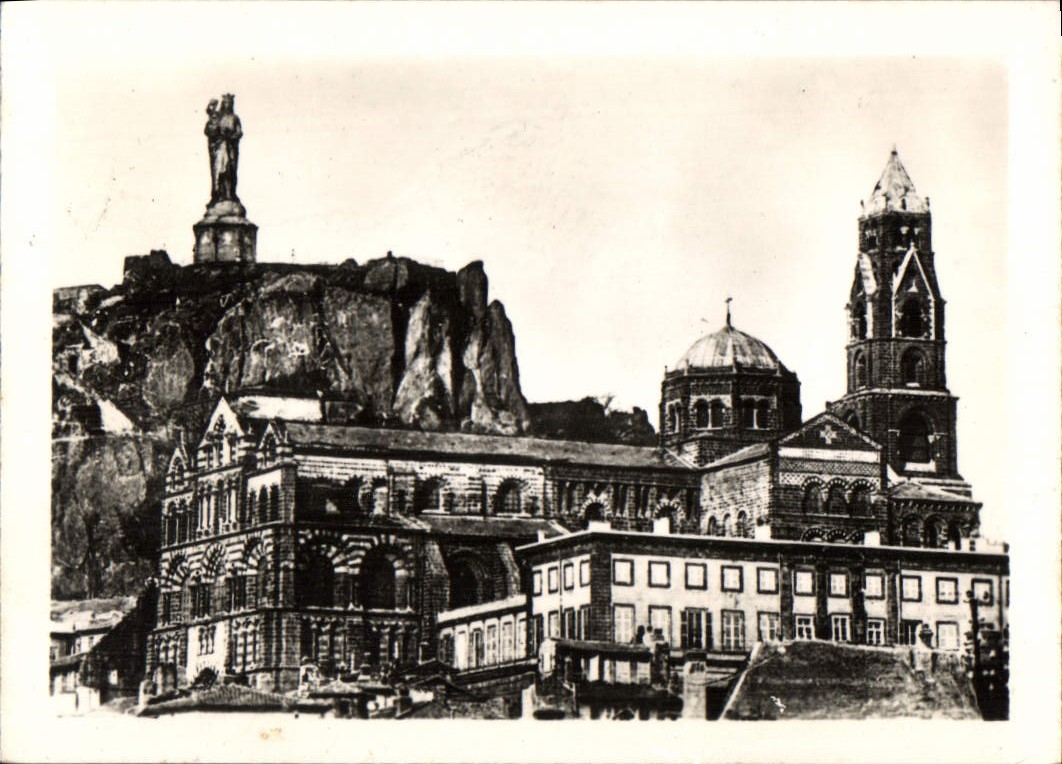 CPM Le Puy Rocher Corneille Et ensemble Cathedrale
