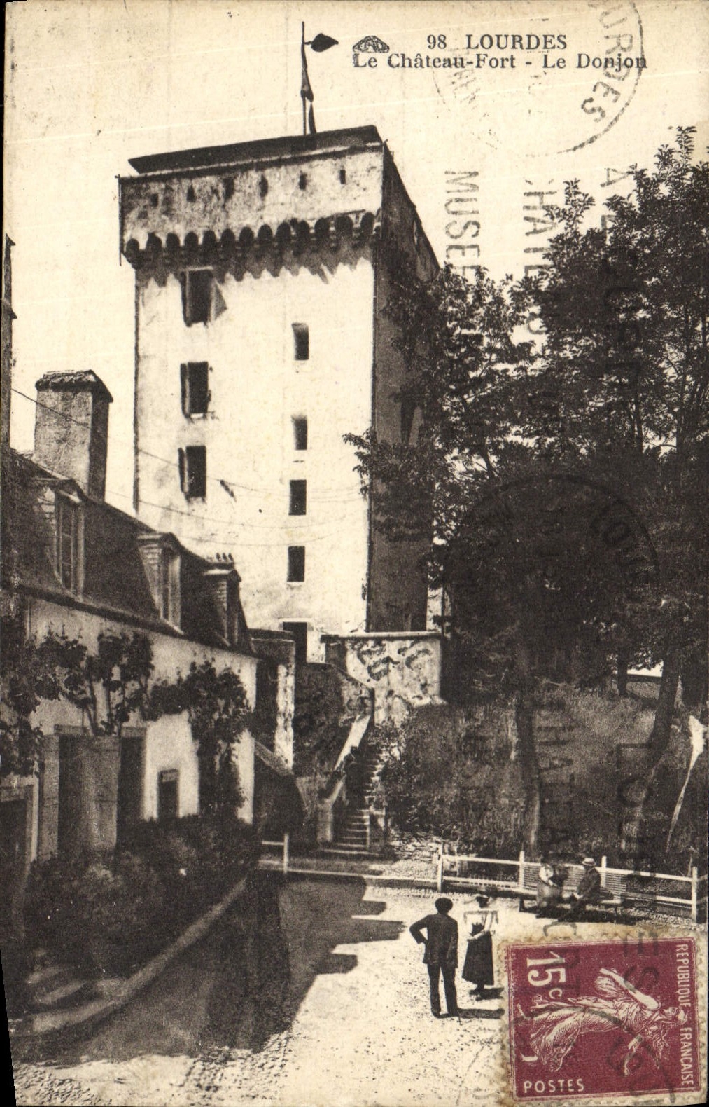 CPA Lourdes Le Chateau Fort Le Donjon