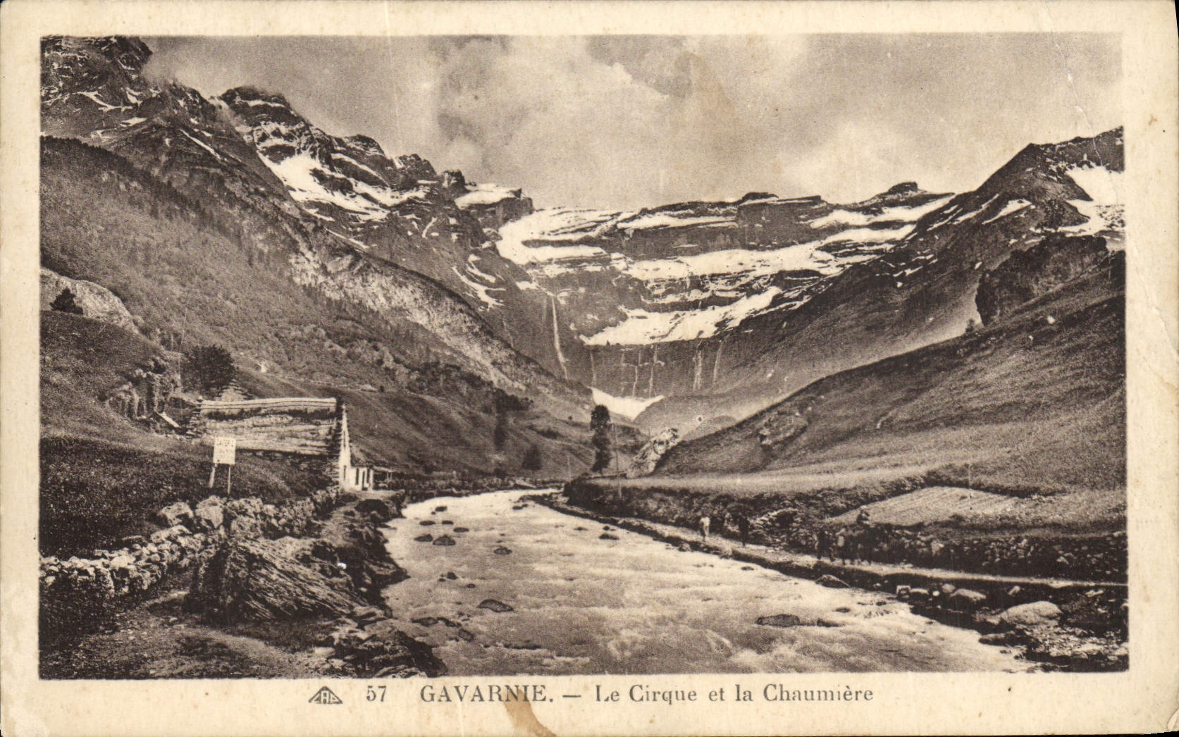 CPA Gavarnie Le Cirque Et La Chaumiere