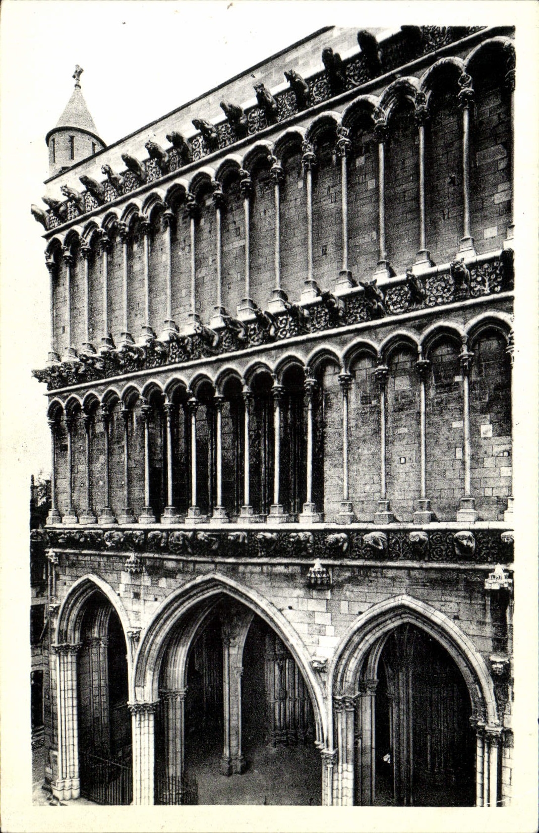 CPA Dijon Eglise Notre Dame les Gargouilles