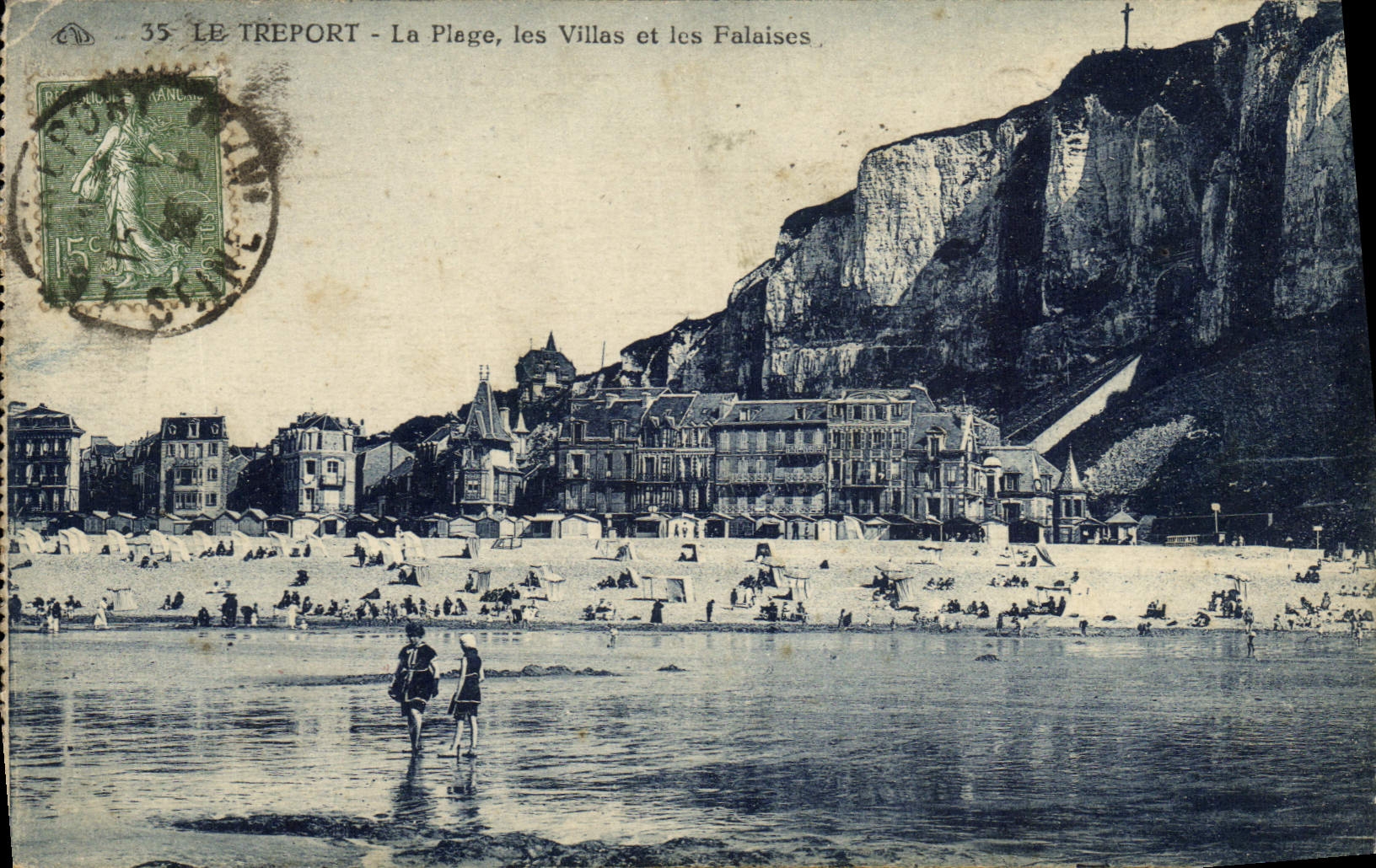CPA Le Treport La Plage Les Villas Et Les Falaises