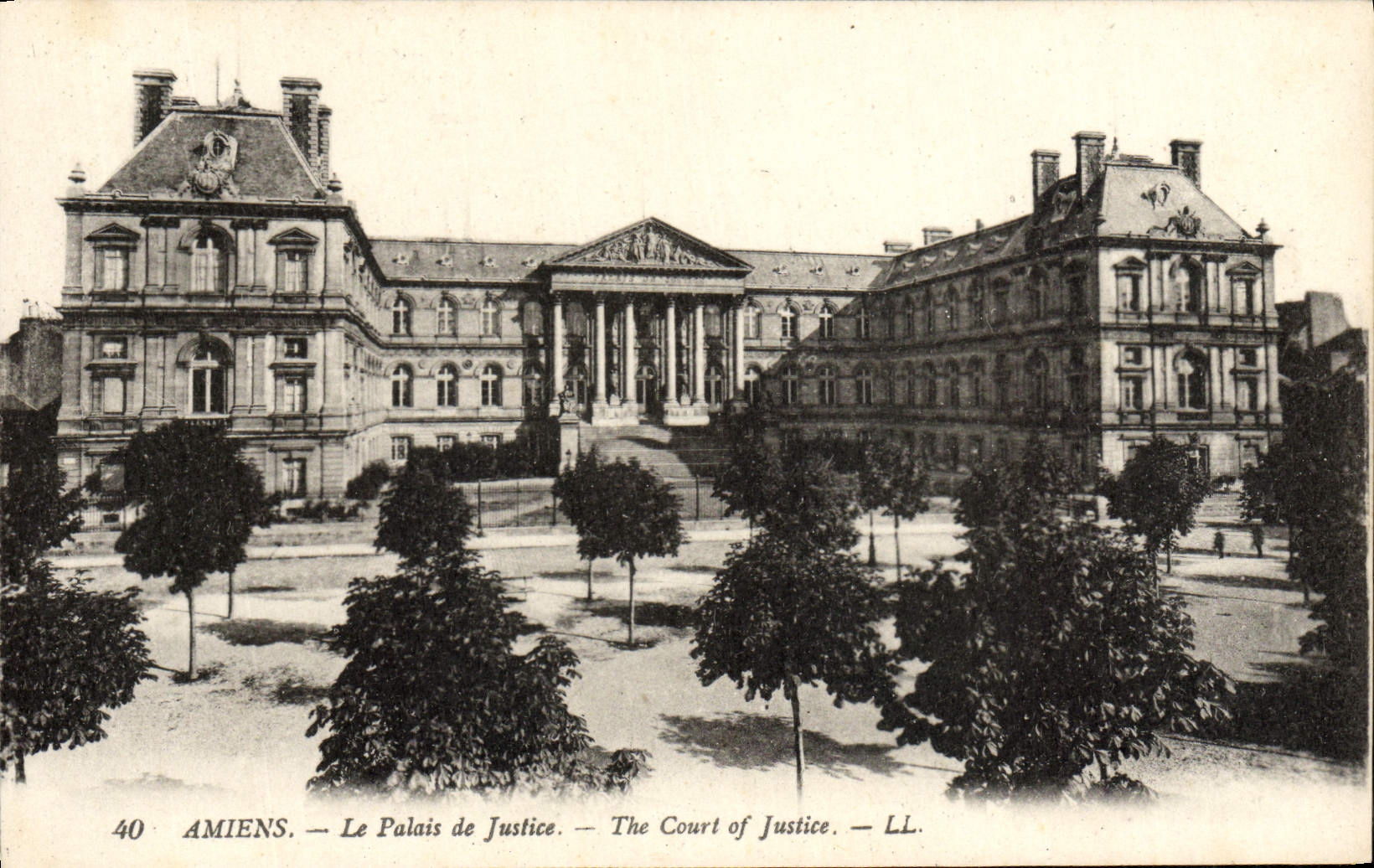 CPA Amiens Le Palais De Justice