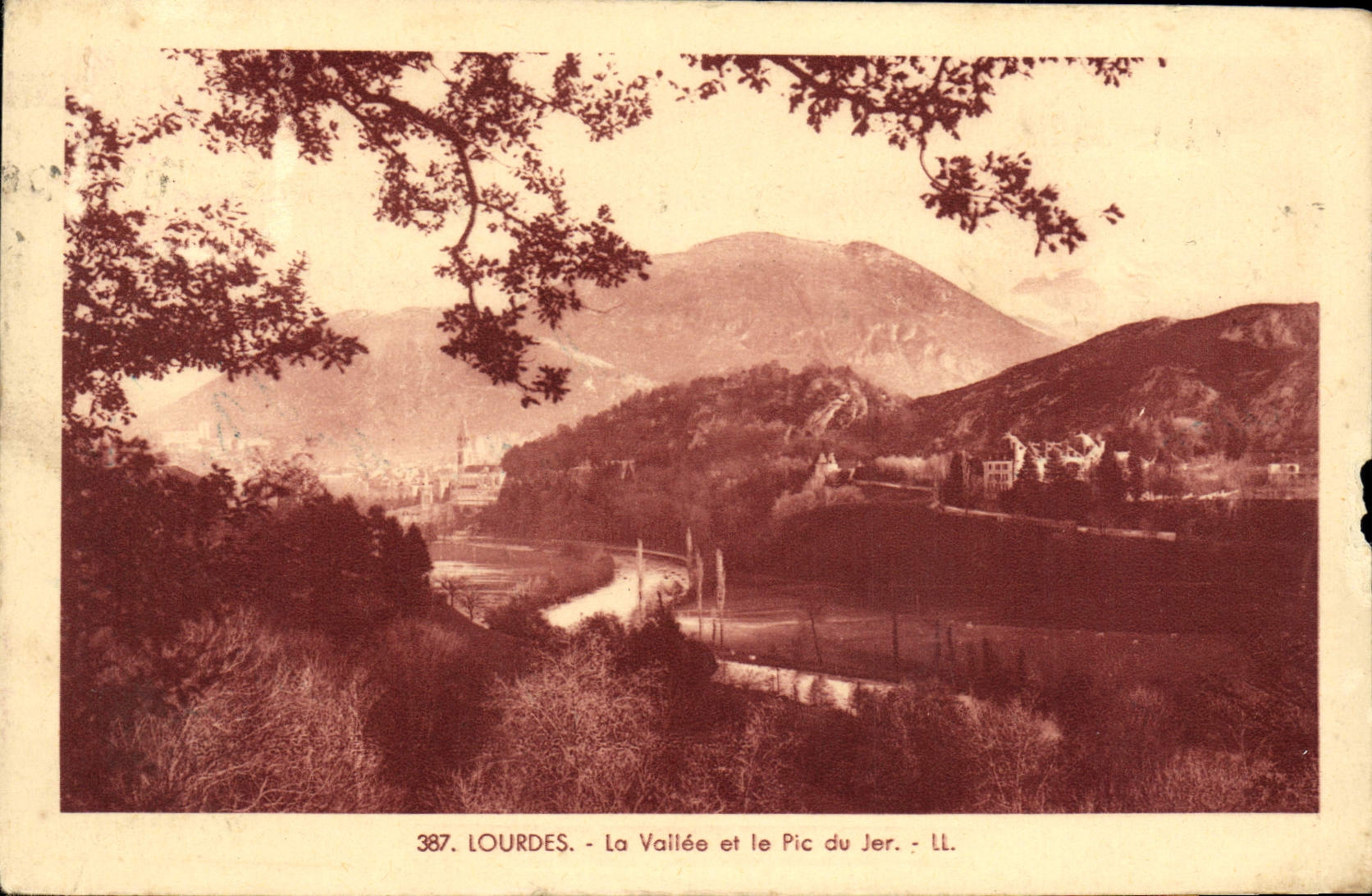 CPA Lourdes La Vallee Et La Pic Du Jer