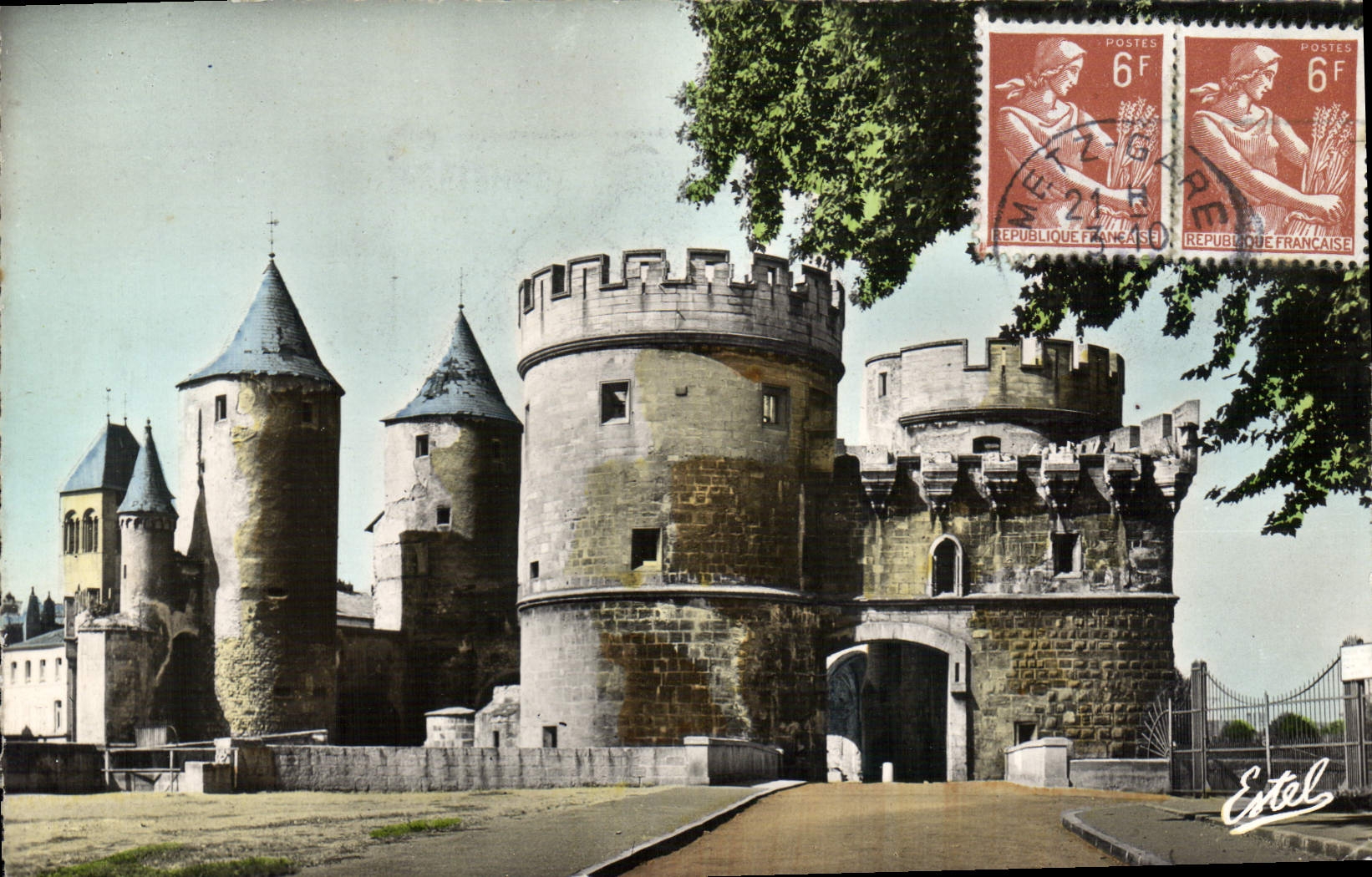 POSTAL MODERNA Metz la puerta de los alemanes de Militaria
