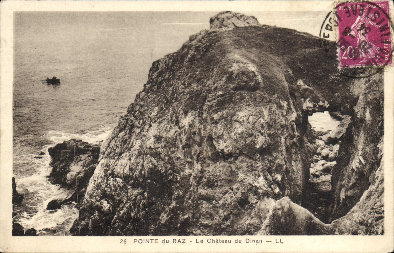 VINTAGE POSTCARD the Point of the Strong current the Castle of Dinan
