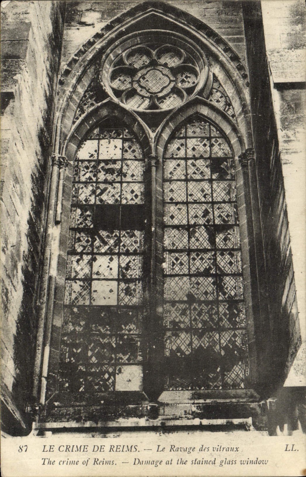 VINTAGE POSTCARD the Crime Of Rheims the Devastation of the Militaria stained glasses