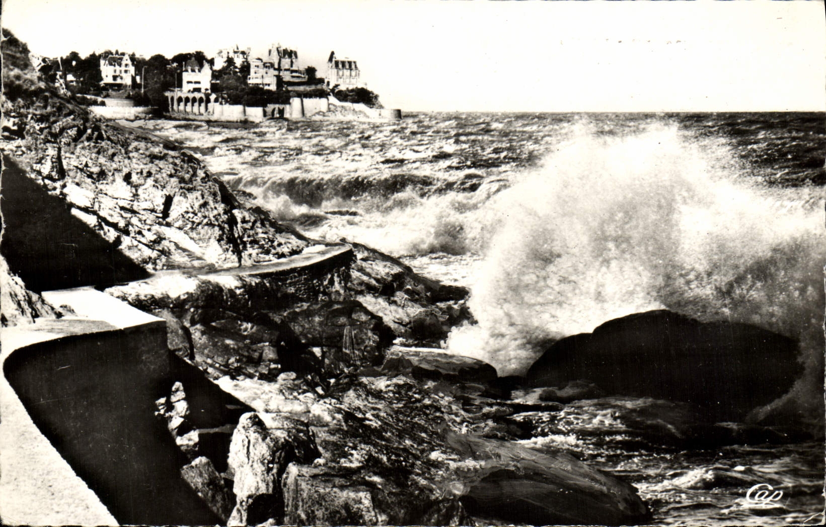 MODERN CARD Dinard Dimensions Emerald Walk of the Winch With far the Inhabitant of Saint Malo