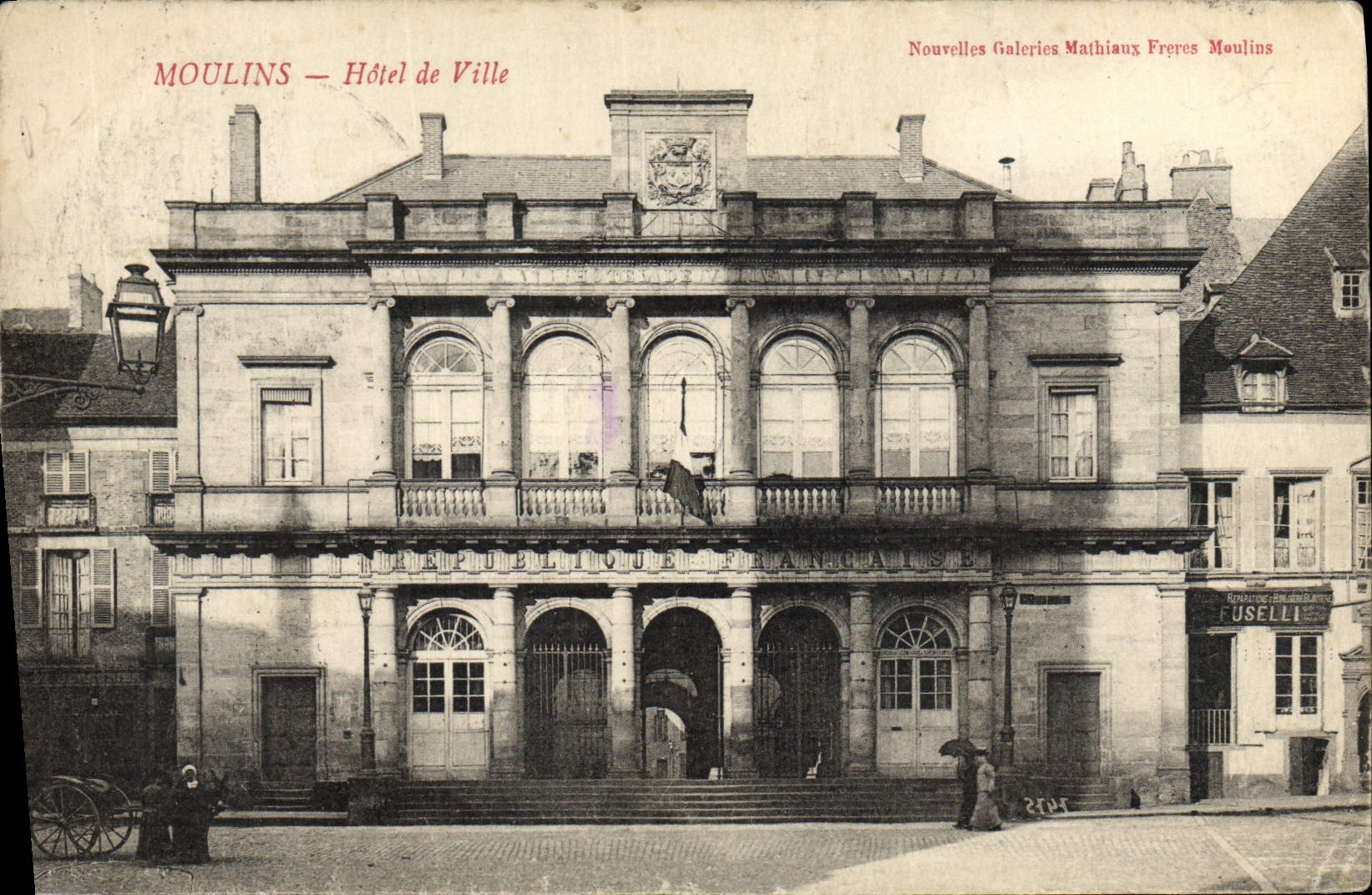 VINTAGE POSTCARD Moulins Town hall