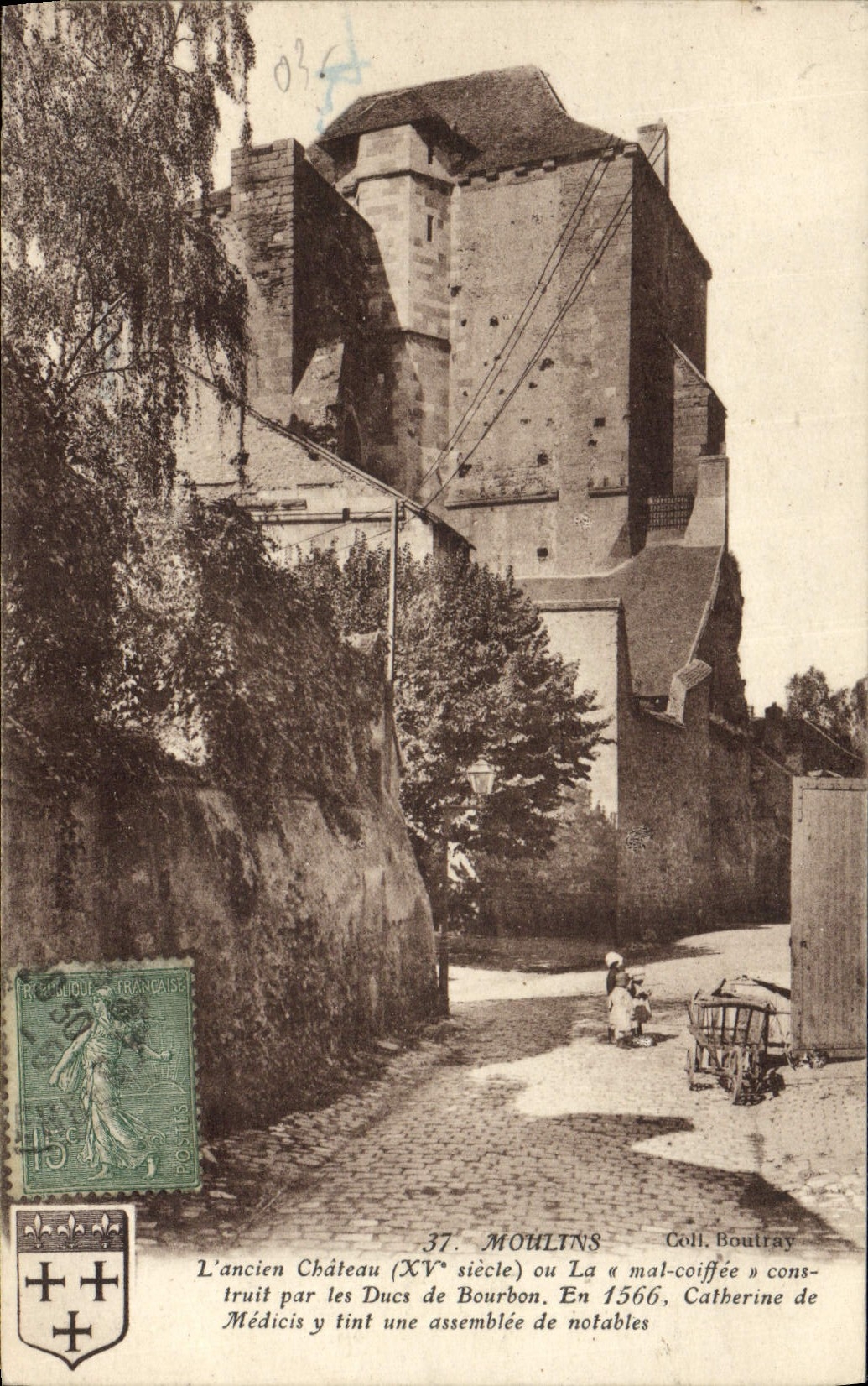 VINTAGE POSTCARD Moulins the old Castle
