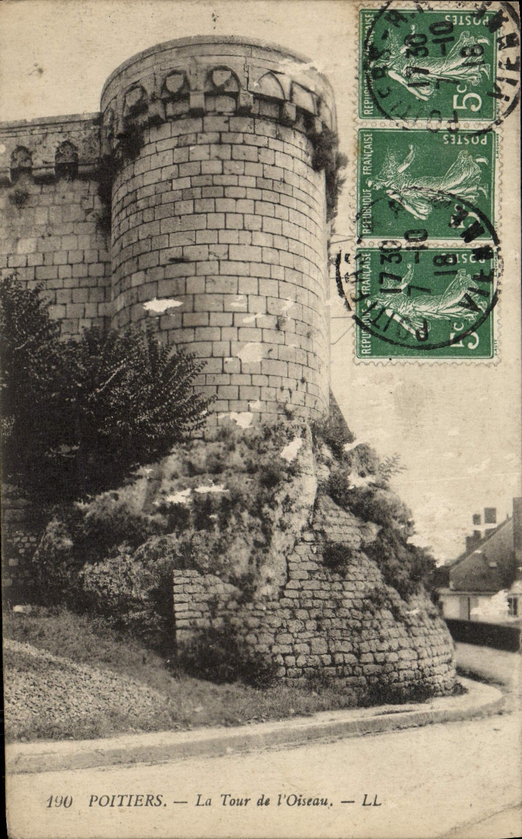 CPA Poitiers La Tour de I'Oiseau