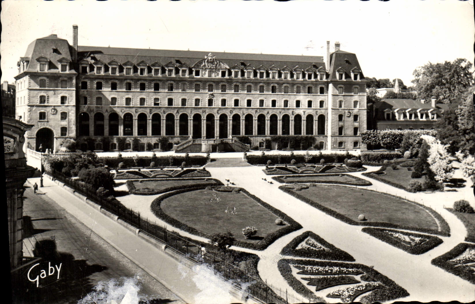 CPM Rennes Le Palais Saint George