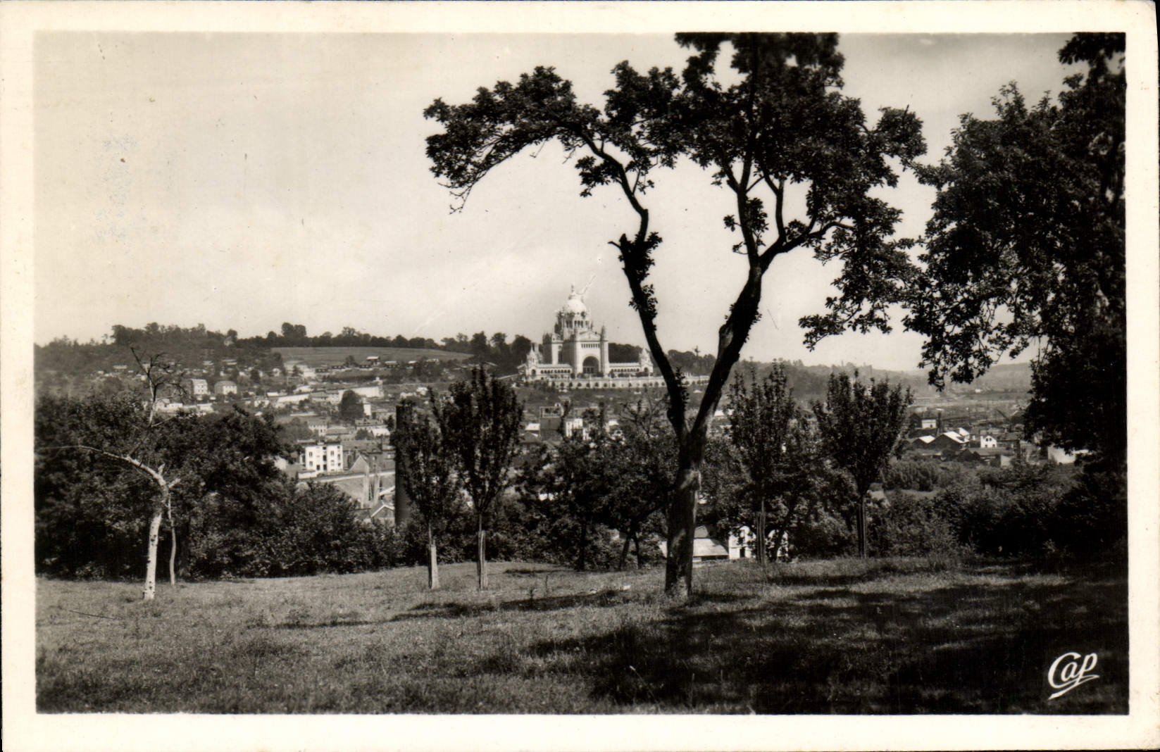 MODERN CARD Lisieux Overall picture Towards the Basilica