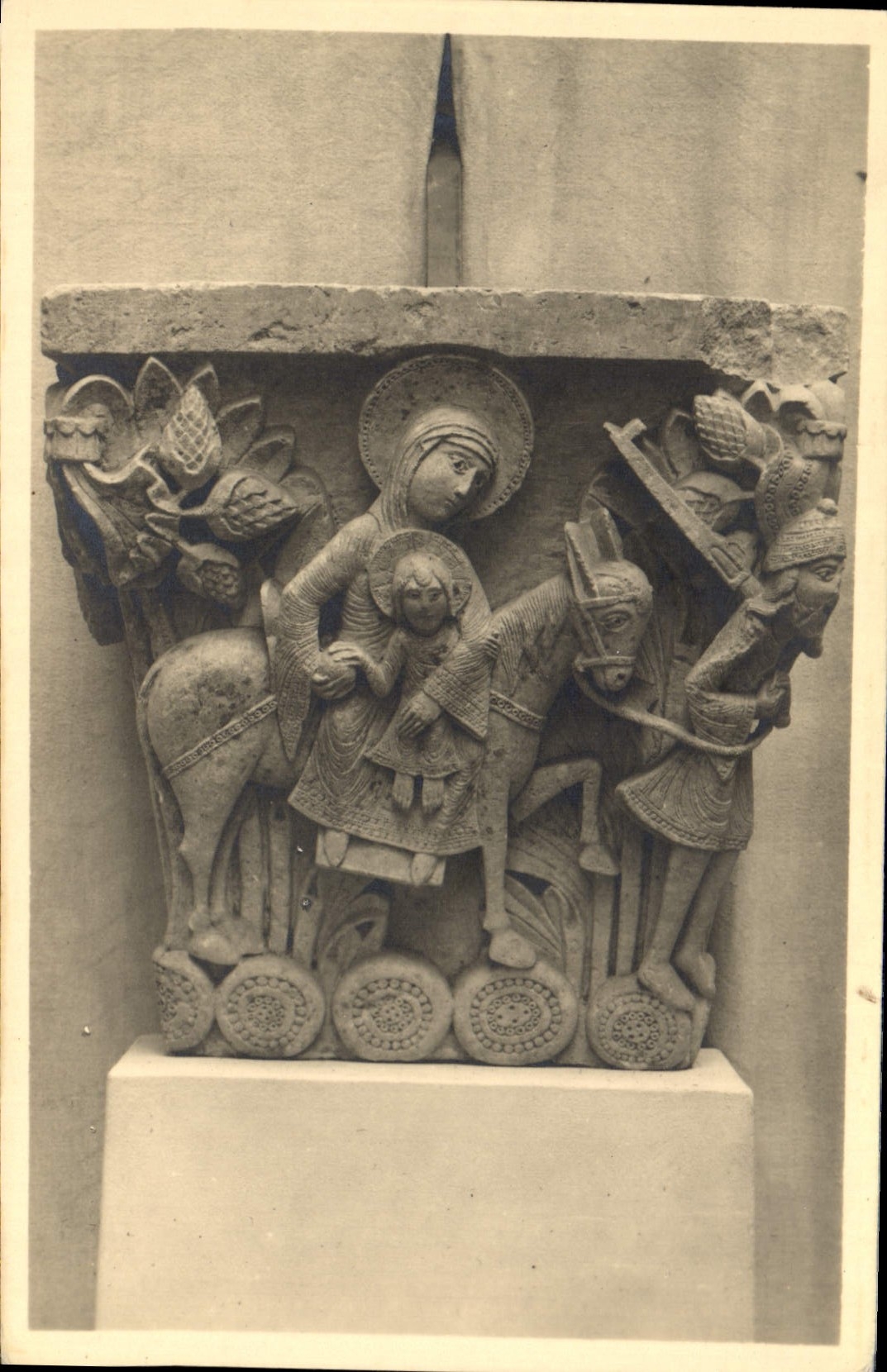 VINTAGE POSTCARD the Escape in Egypt Cathedral St Lazare Autun