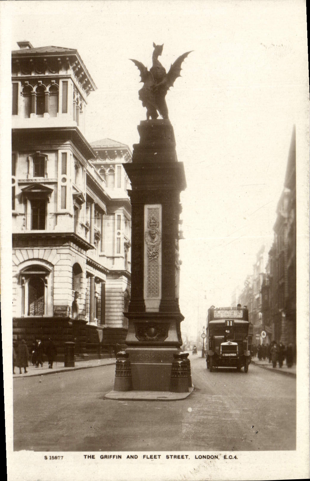 MODERN CARD The Griffin and Fleet Street London