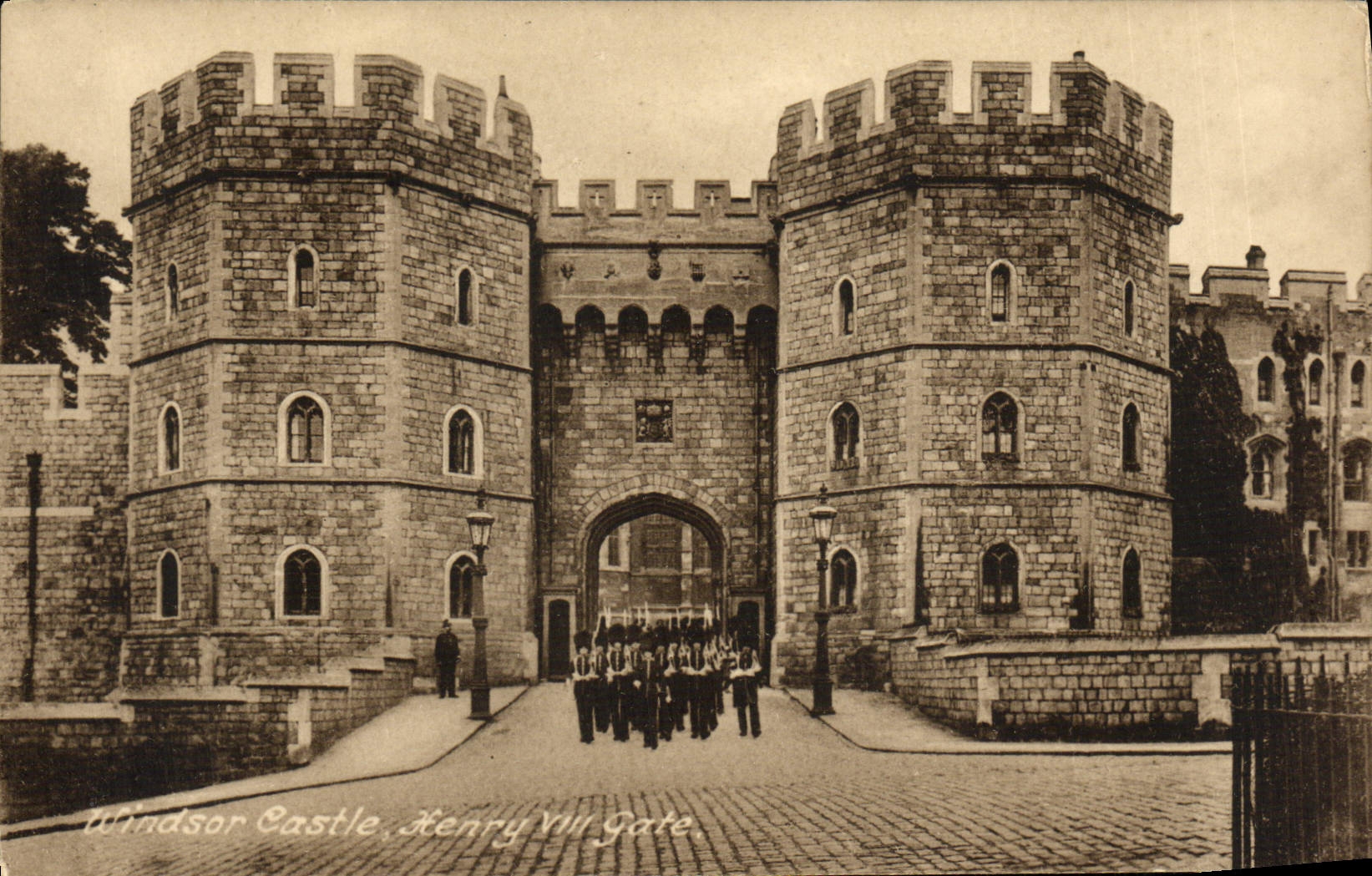 CPA Windsor Castle Henry VIII gate