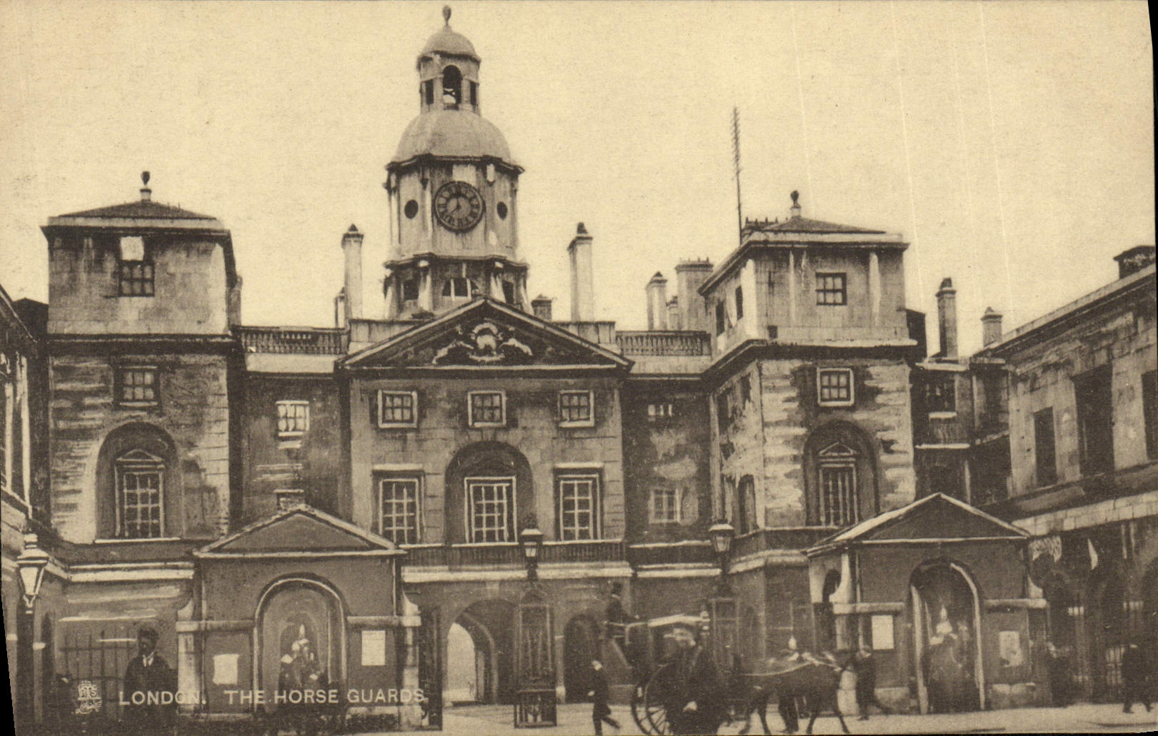 VINTAGE POSTCARD London The Horse Guards Militaria