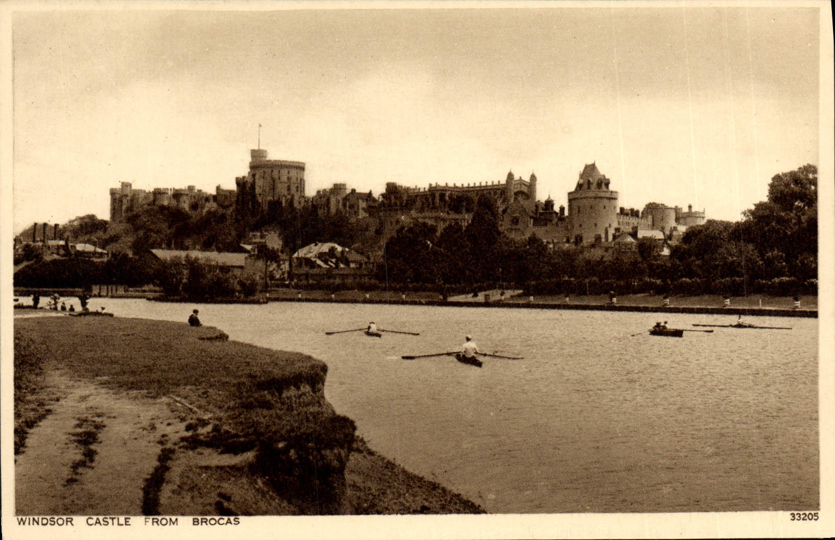 VINTAGE POSTCARD Windsor Castle from Brocas